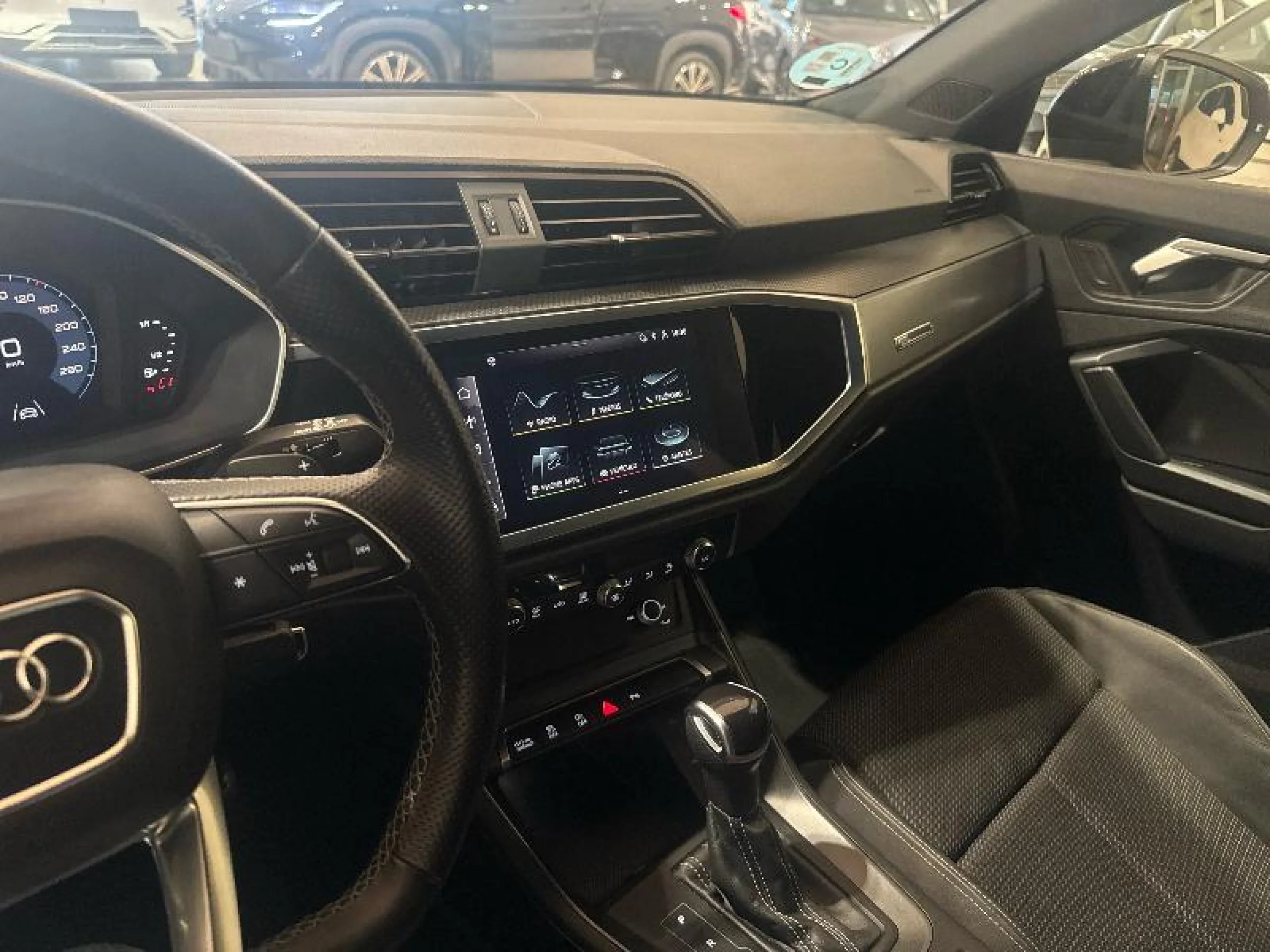 AUDI Q3 BLACK LINE 35 TDI 110KW (150CV) S TRONIC - Foto 19