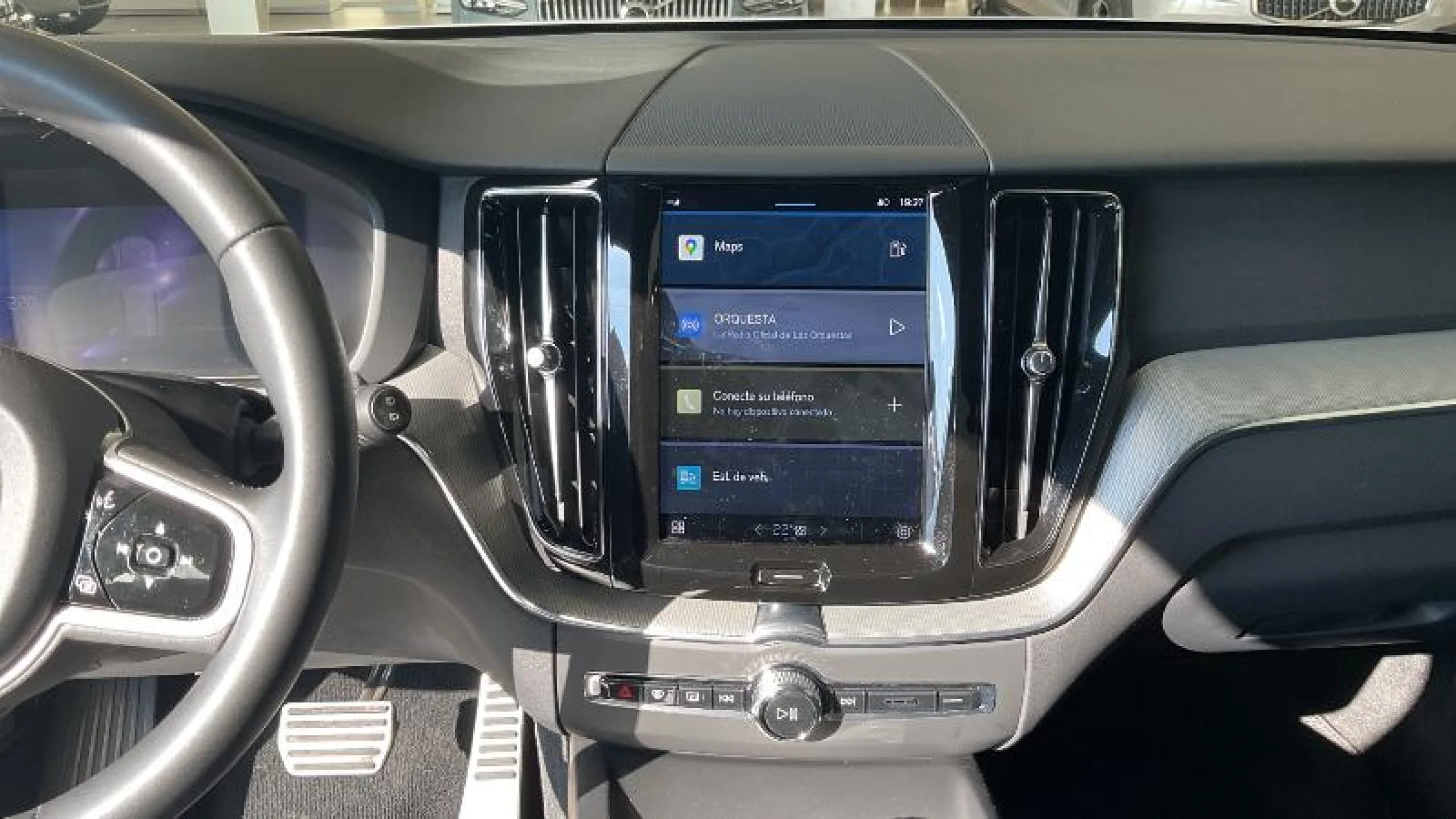 VOLVO XC60 2.0 B4 D R DESIGN AUTO - Foto 12