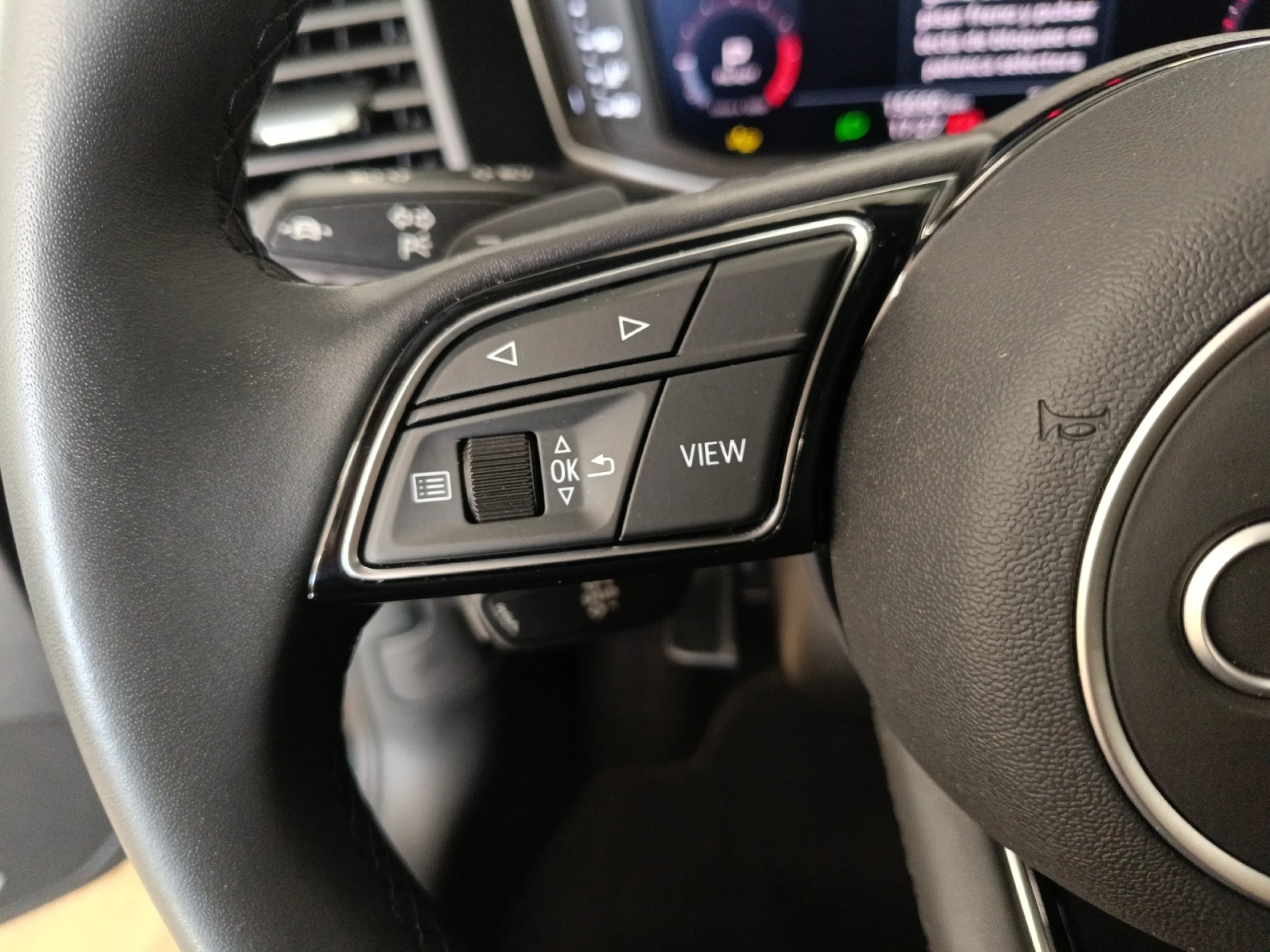 AUDI A1 SPORTBACK ADRENAL BLACK 30TFSI 85KW S TR - Foto 11