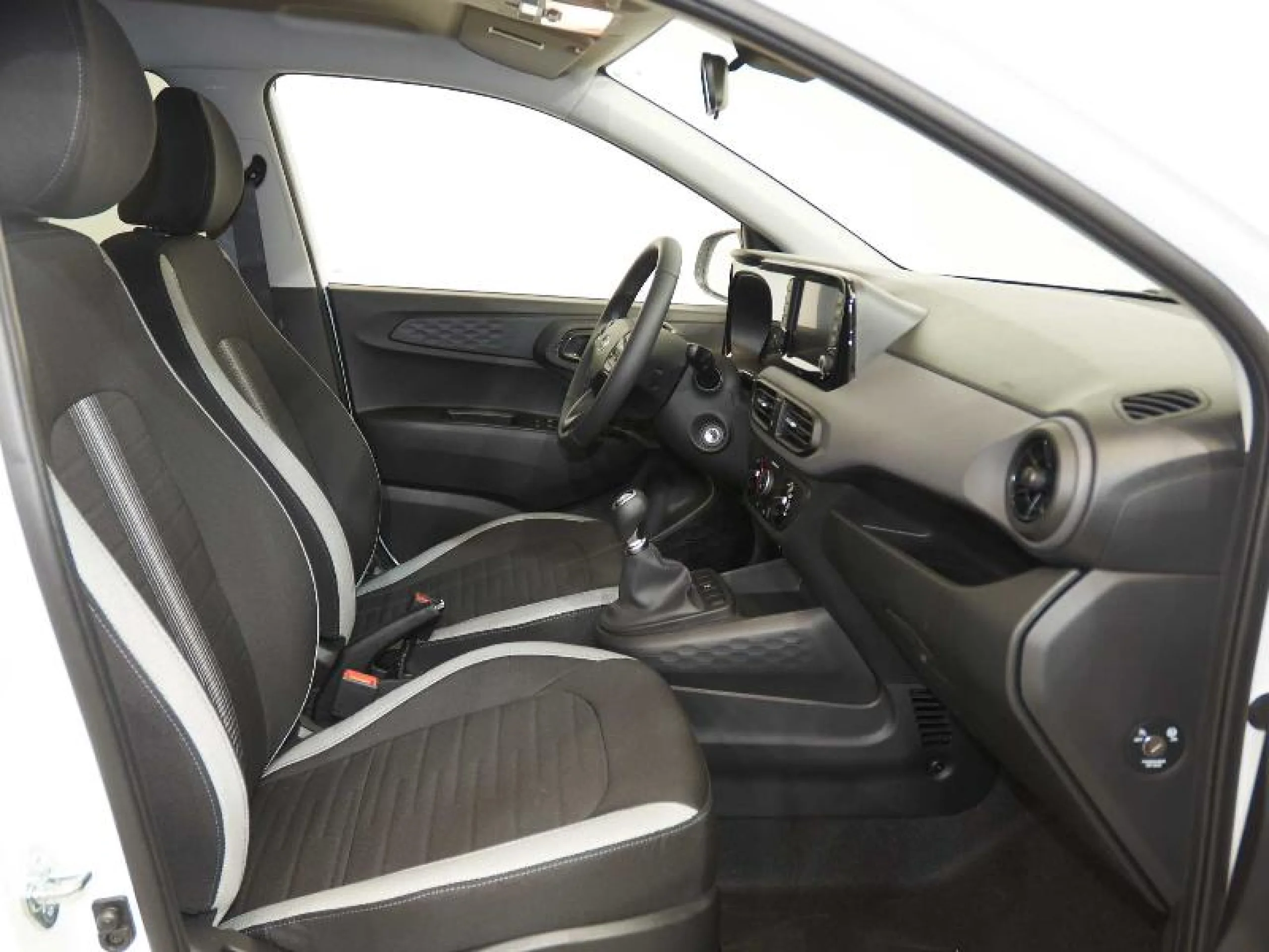 HYUNDAI I10 1.0 KLASS - Foto 6