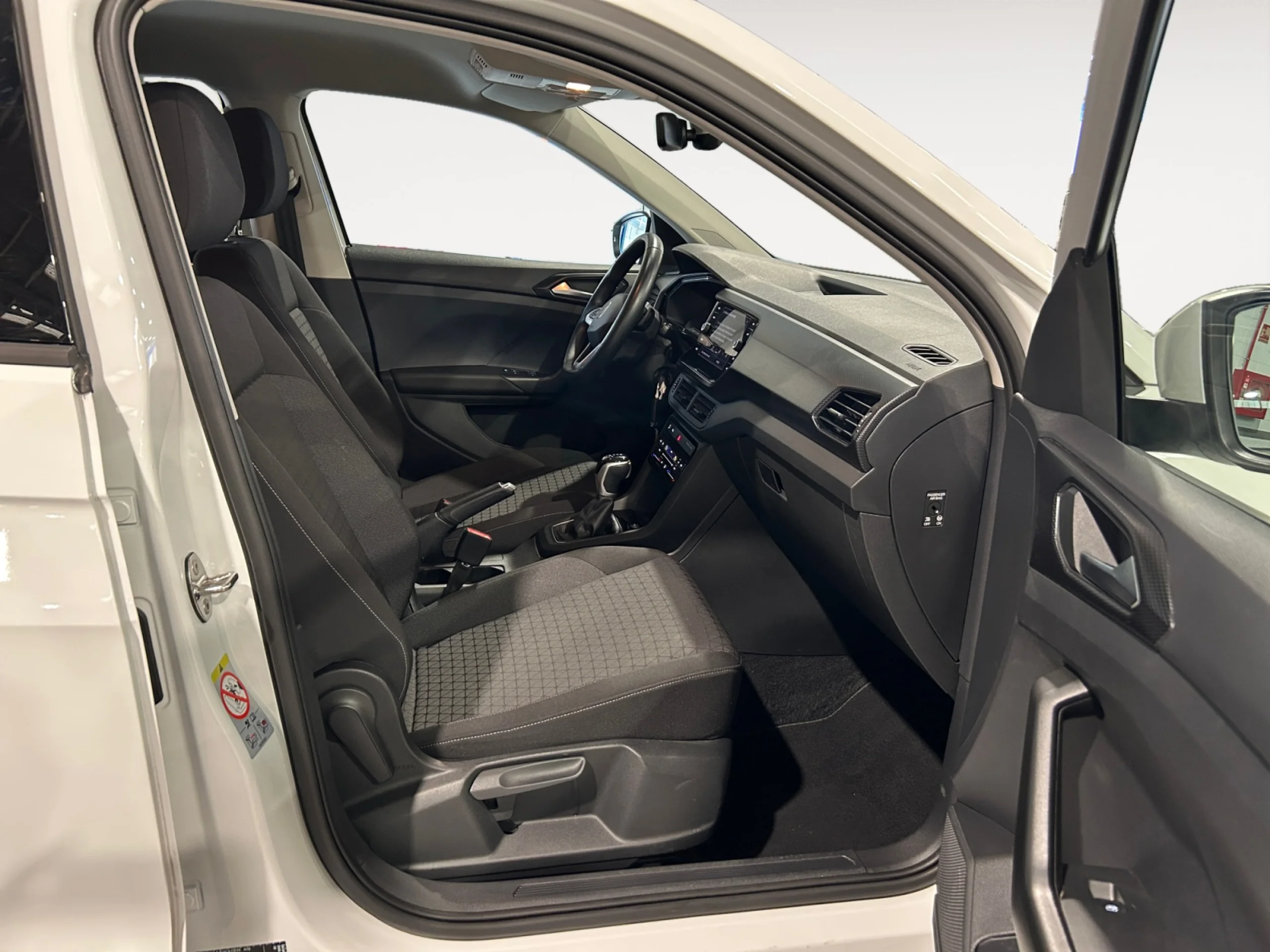 VOLKSWAGEN T CROSS ADVANCE 1.0 TSI 85KW (115CV) DSG - Foto 5