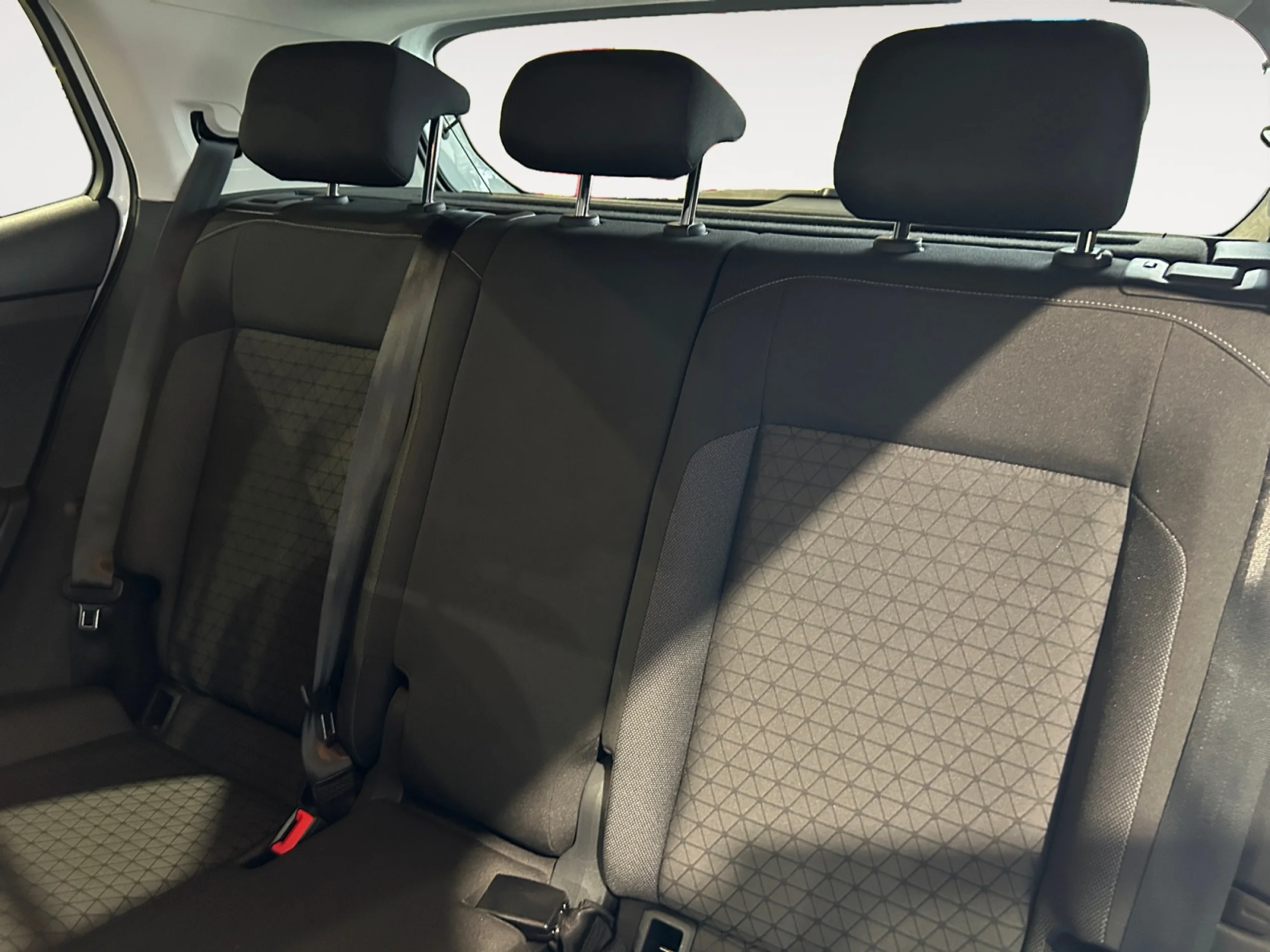 VOLKSWAGEN T CROSS ADVANCE 1.0 TSI 85KW (115CV) DSG - Foto 6