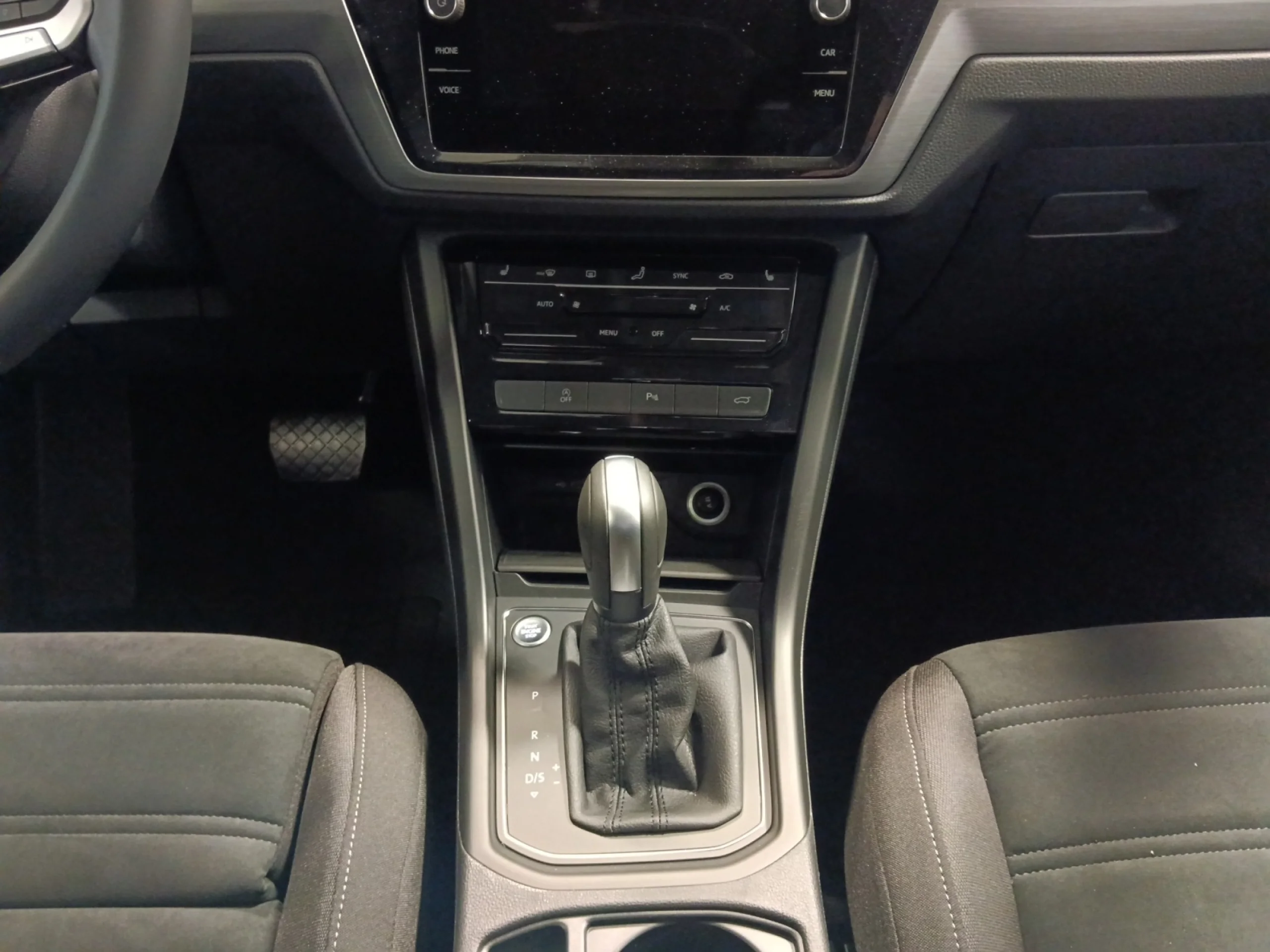 VOLKSWAGEN TOURAN ··MÁS·· 2.0 TDI 110KW (150CV) DSG - Foto 14