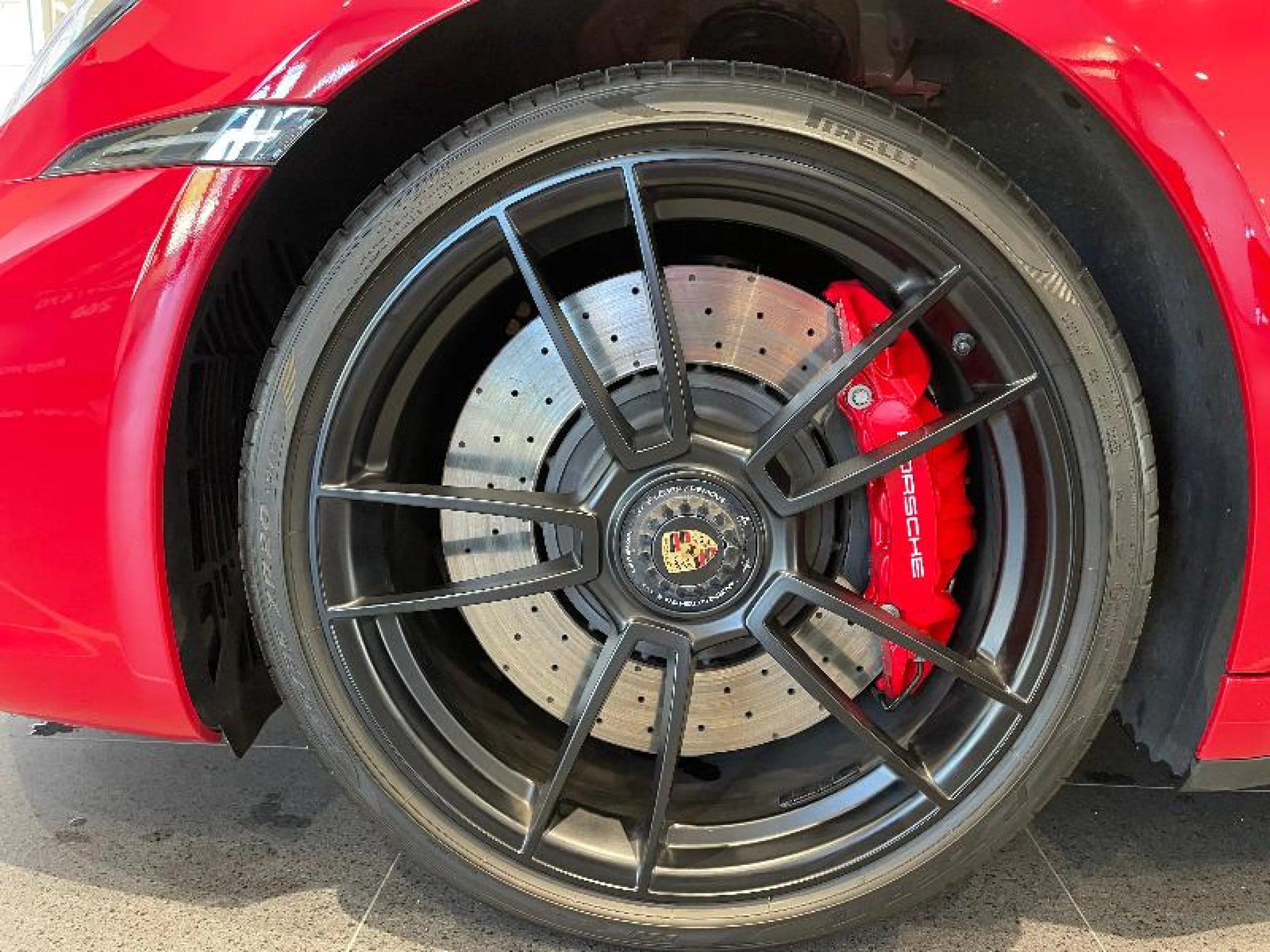 PORSCHE 911 CARRERA 4 GTS COUPÉ - Foto 13