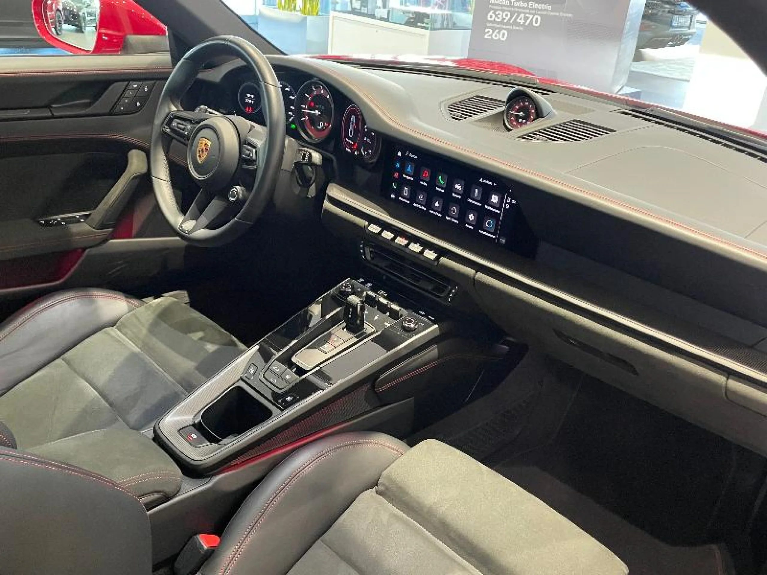 PORSCHE 911 CARRERA 4 GTS COUPÉ - Foto 37