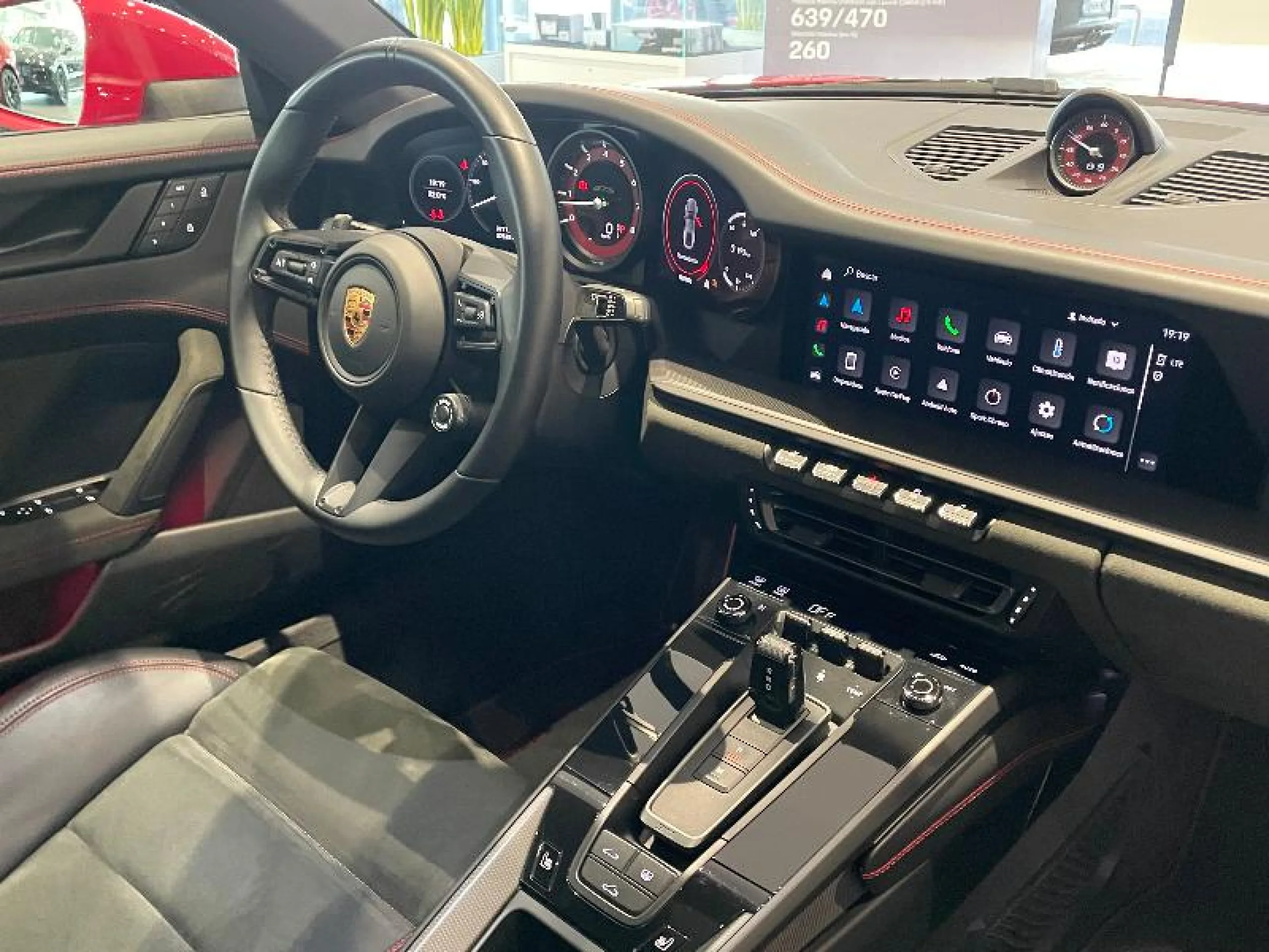 PORSCHE 911 CARRERA 4 GTS COUPÉ - Foto 38