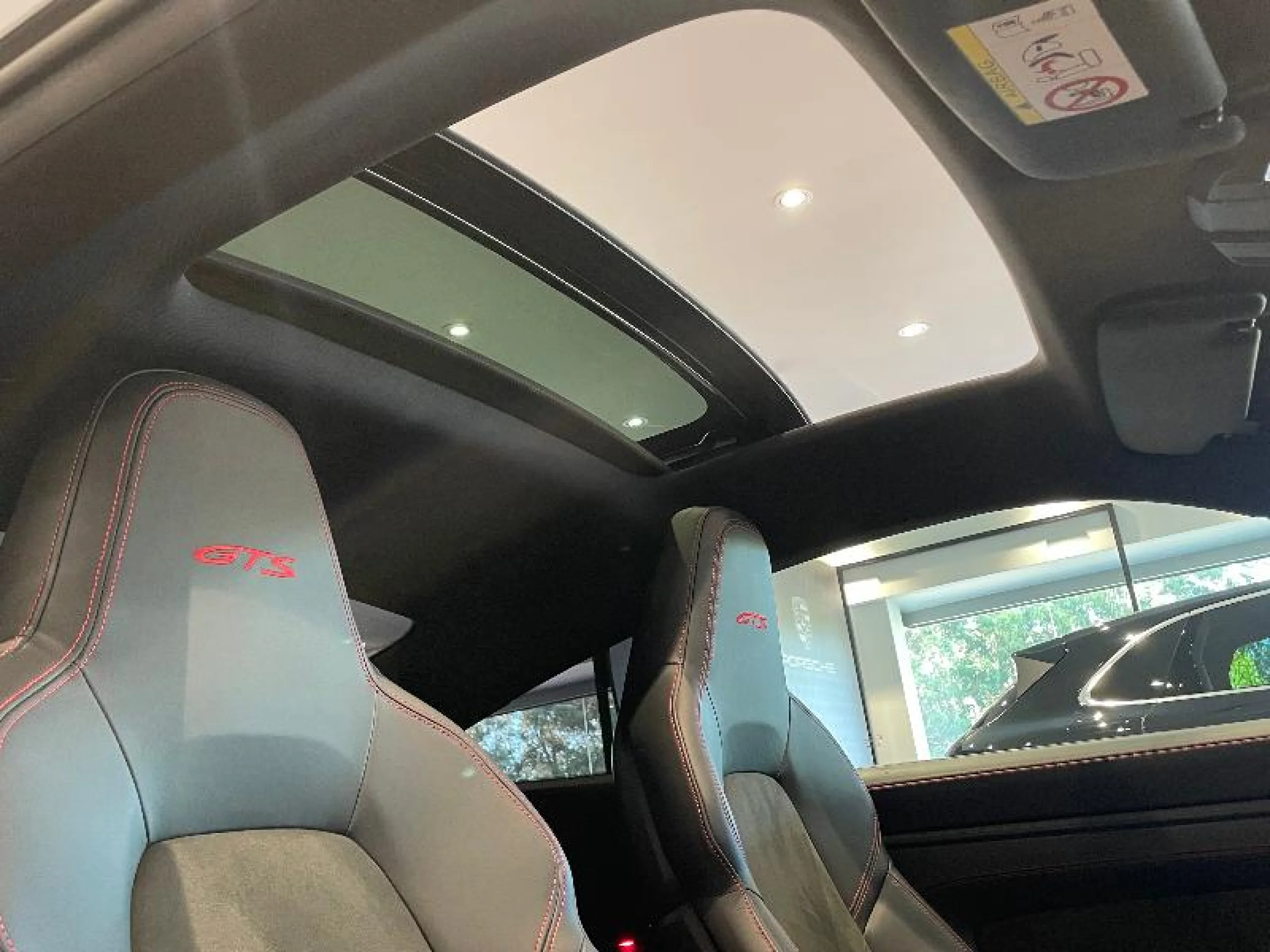 PORSCHE 911 CARRERA 4 GTS COUPÉ - Foto 40