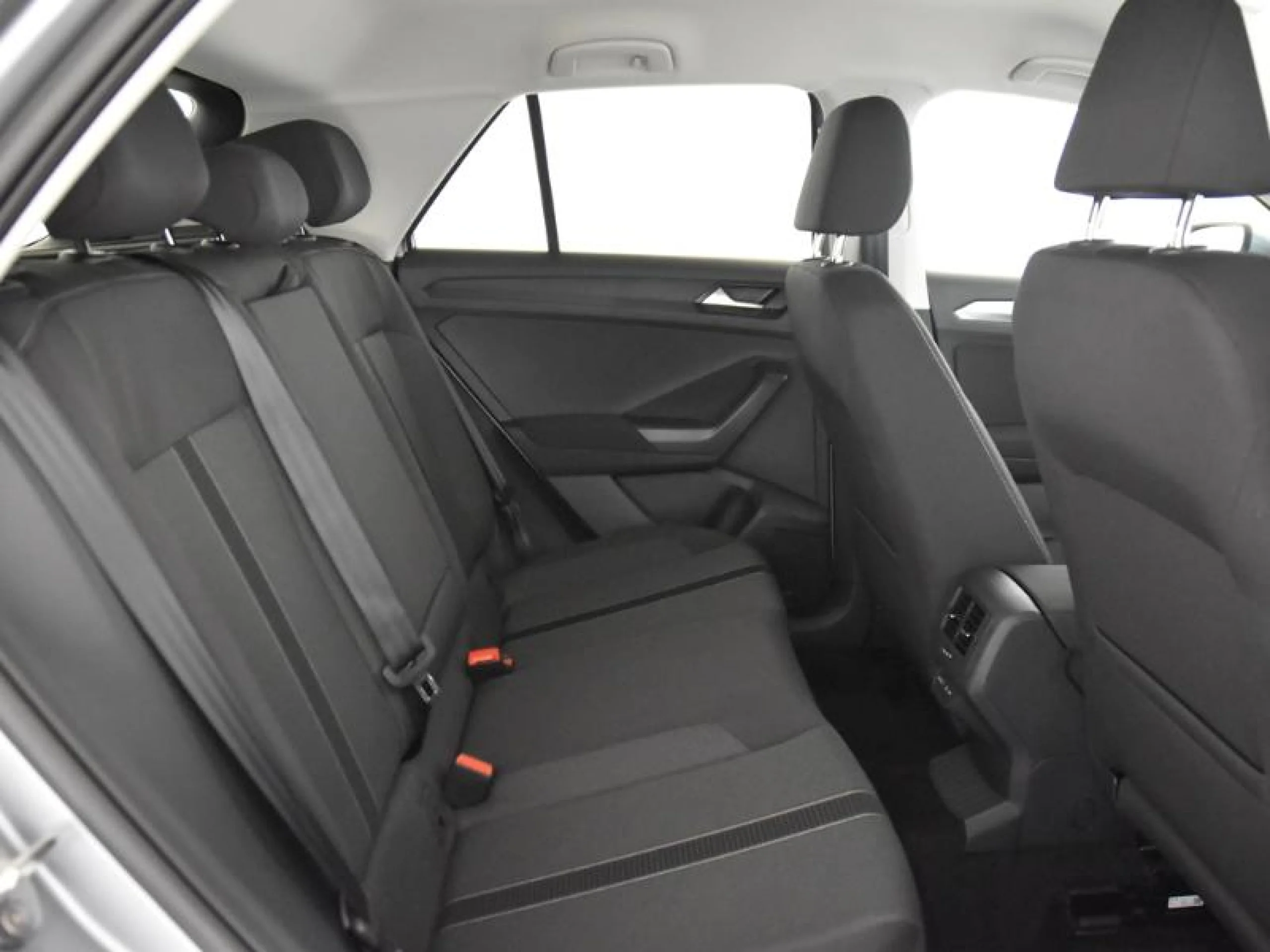 VOLKSWAGEN T ROC T ROC MÁS 1.5 TSI 110 KW (150 CV)  AUTOMÁTICO DSG 7 VEL. - Foto 6