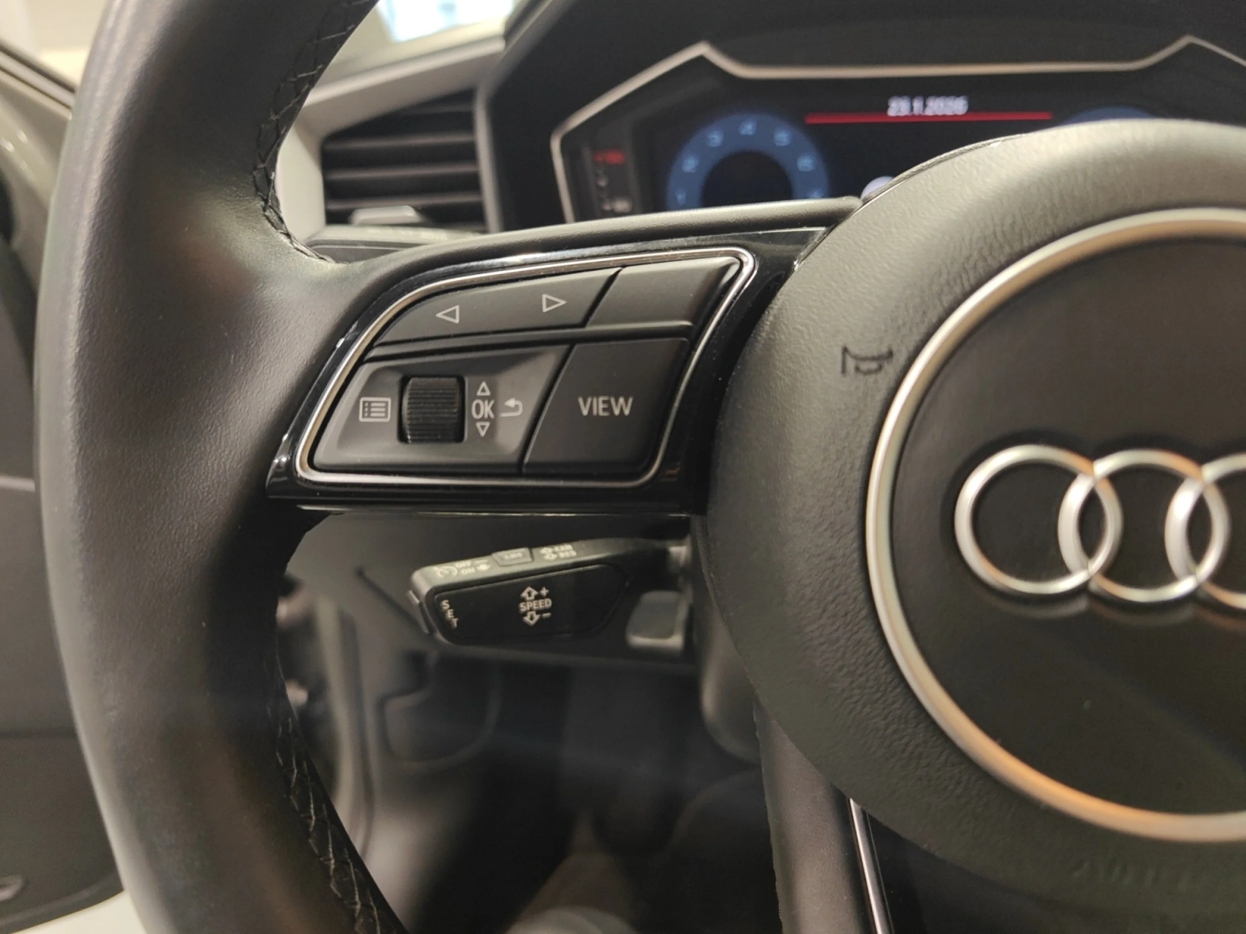 AUDI A1 SPORTBACK ADRENALIN 30 TFSI 85KW S TRON - Foto 11