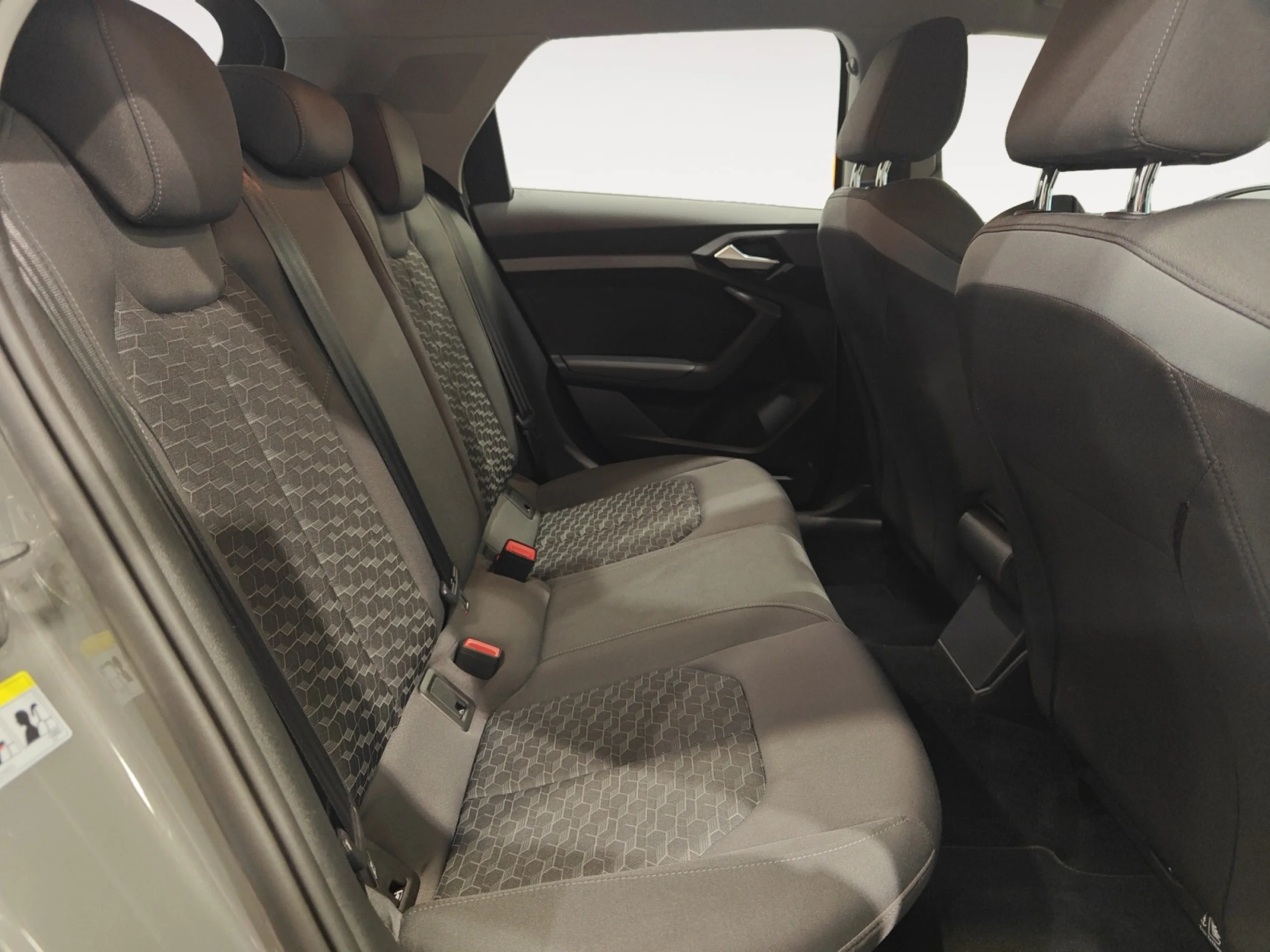 AUDI A1 SPORTBACK ADRENALIN 30 TFSI 85KW S TRON - Foto 6