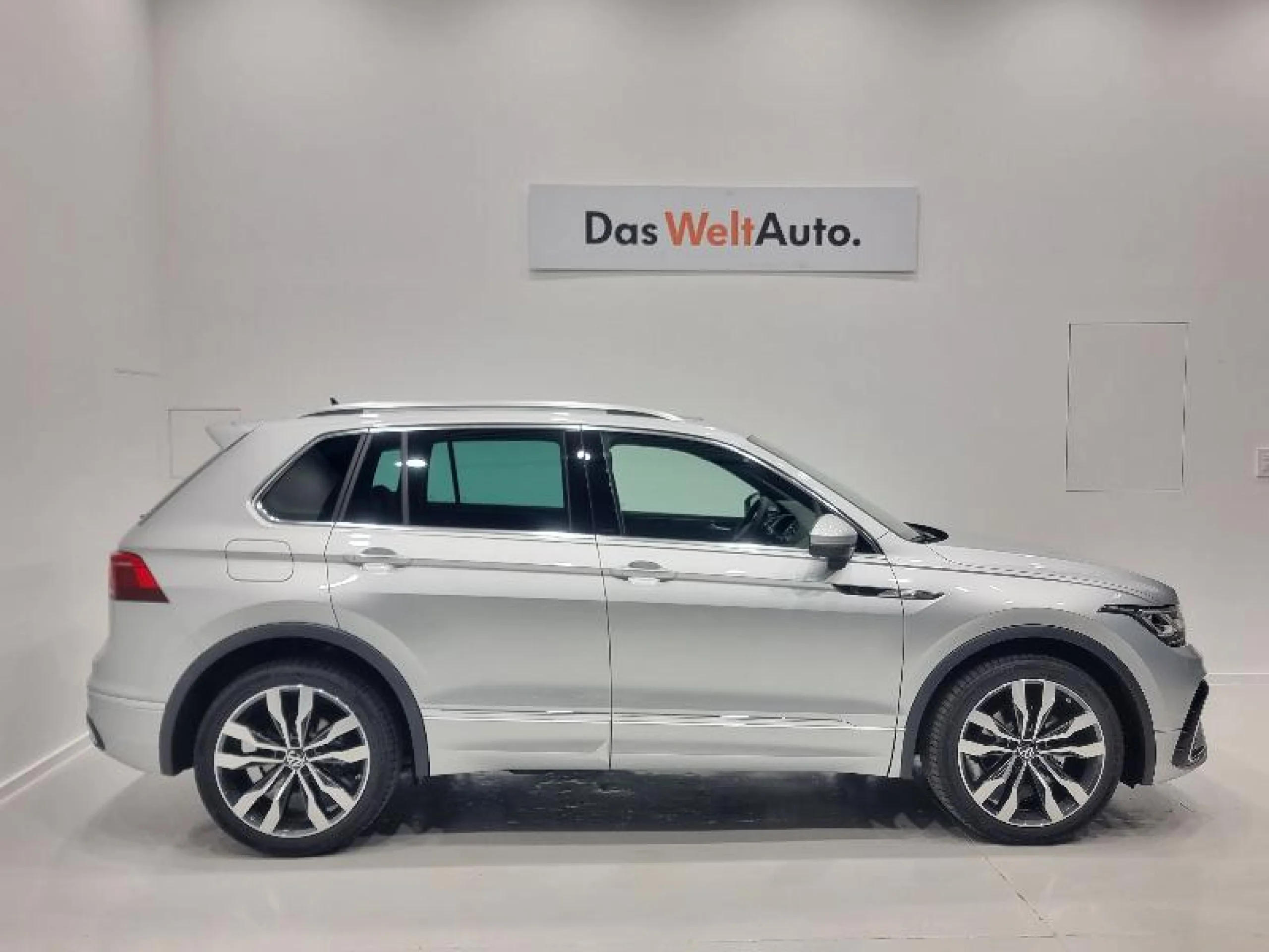 VOLKSWAGEN TIGUAN R LINE 2.0 TDI 110KW (150CV) DSG - Foto 3