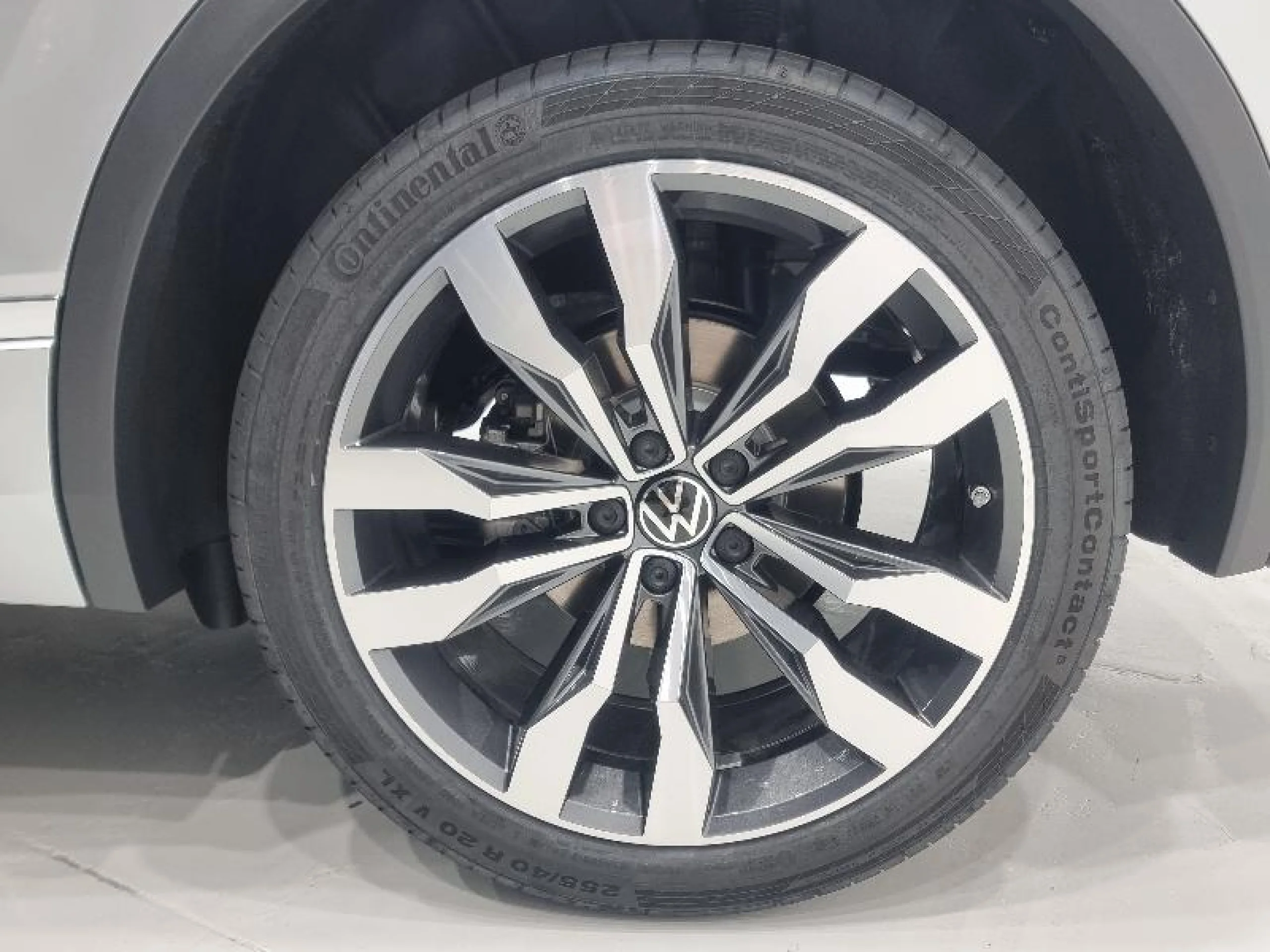 VOLKSWAGEN TIGUAN R LINE 2.0 TDI 110KW (150CV) DSG - Foto 8
