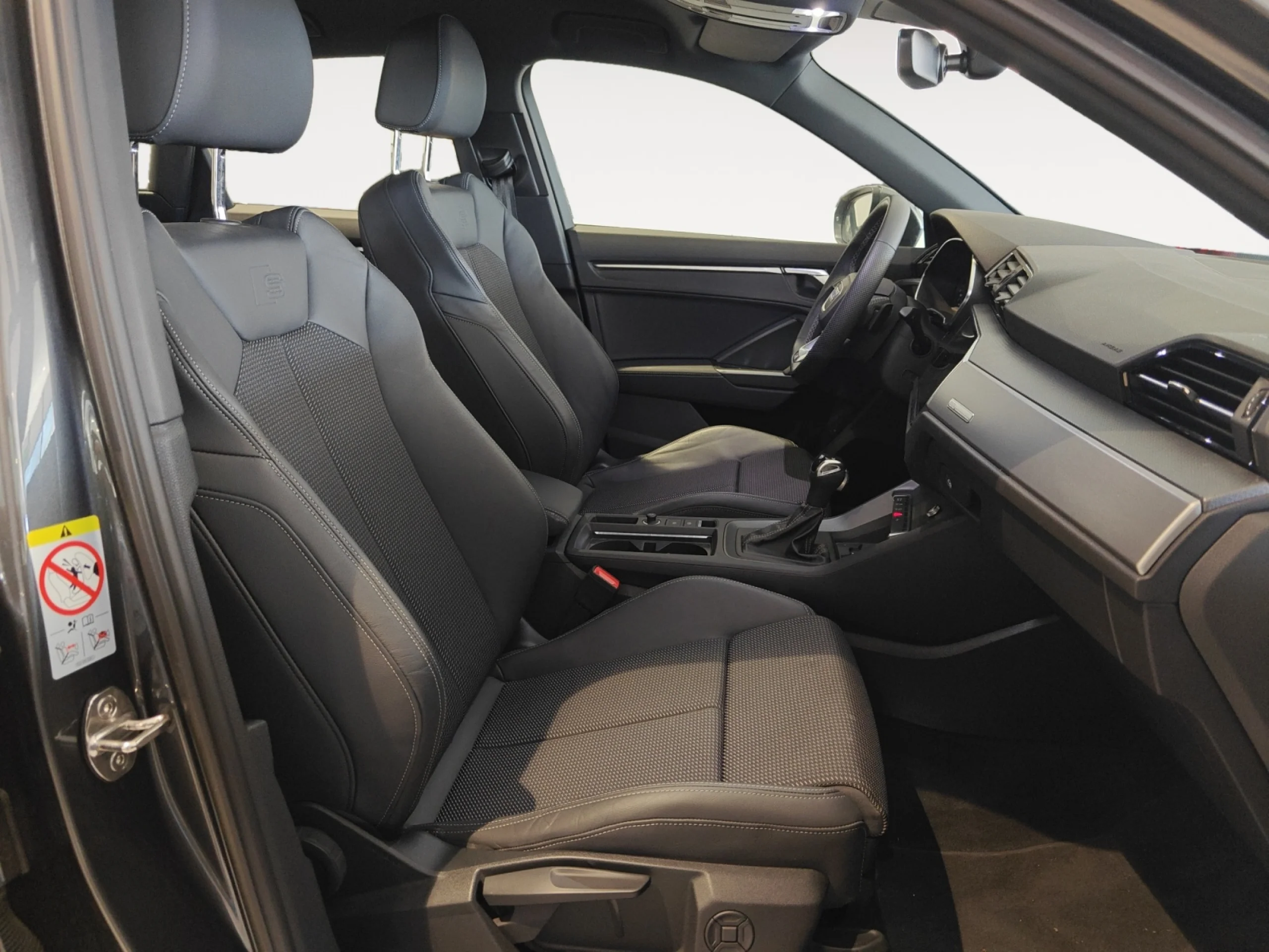 AUDI Q3 S LINE 35 TDI 110KW (150CV) S TRONIC - Foto 6