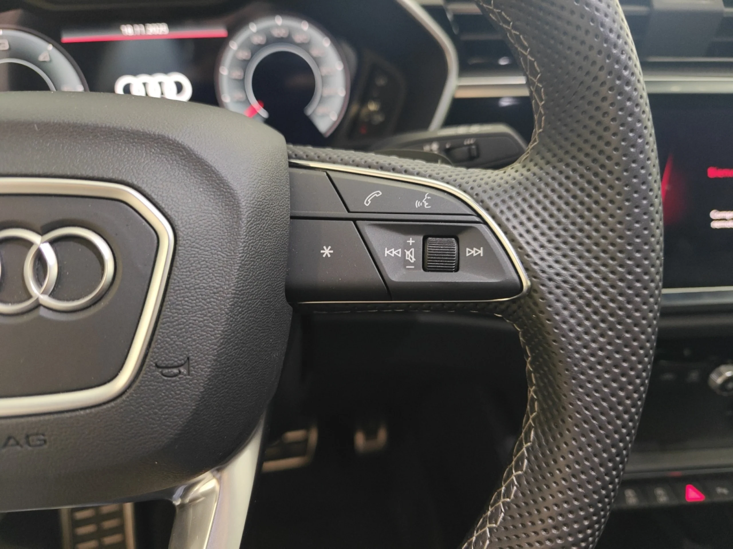 AUDI Q3 S LINE 35 TDI 110KW (150CV) S TRONIC - Foto 10