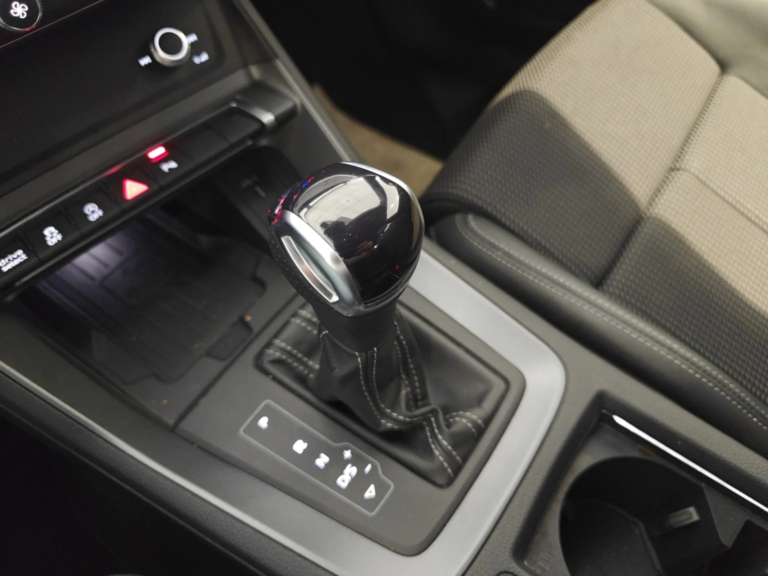 AUDI Q3 S LINE 35 TDI 110KW (150CV) S TRONIC - Foto 17