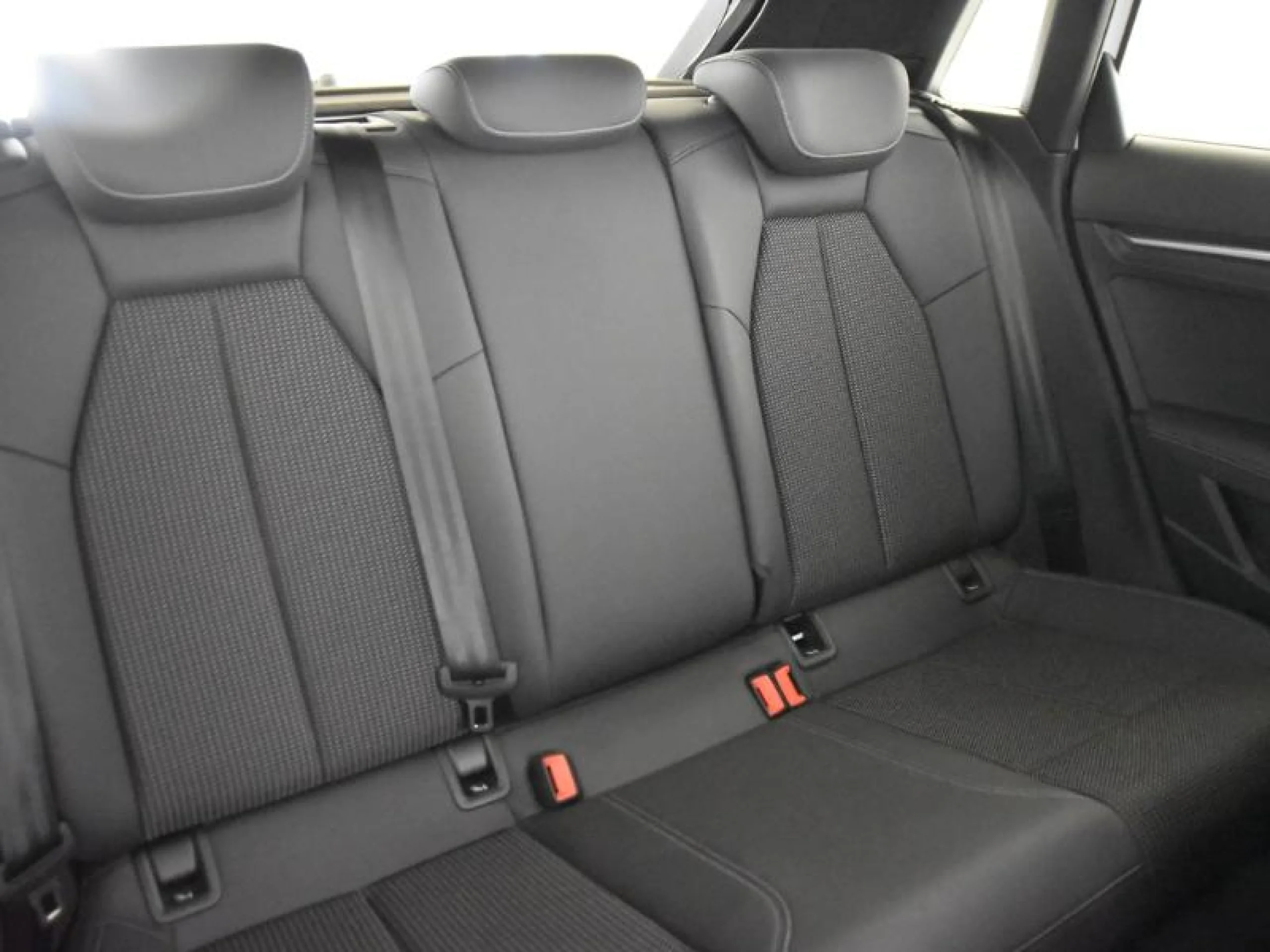 AUDI A3 SPORTBACK S LINE TFSI E 150KW S TRONIC - Foto 6