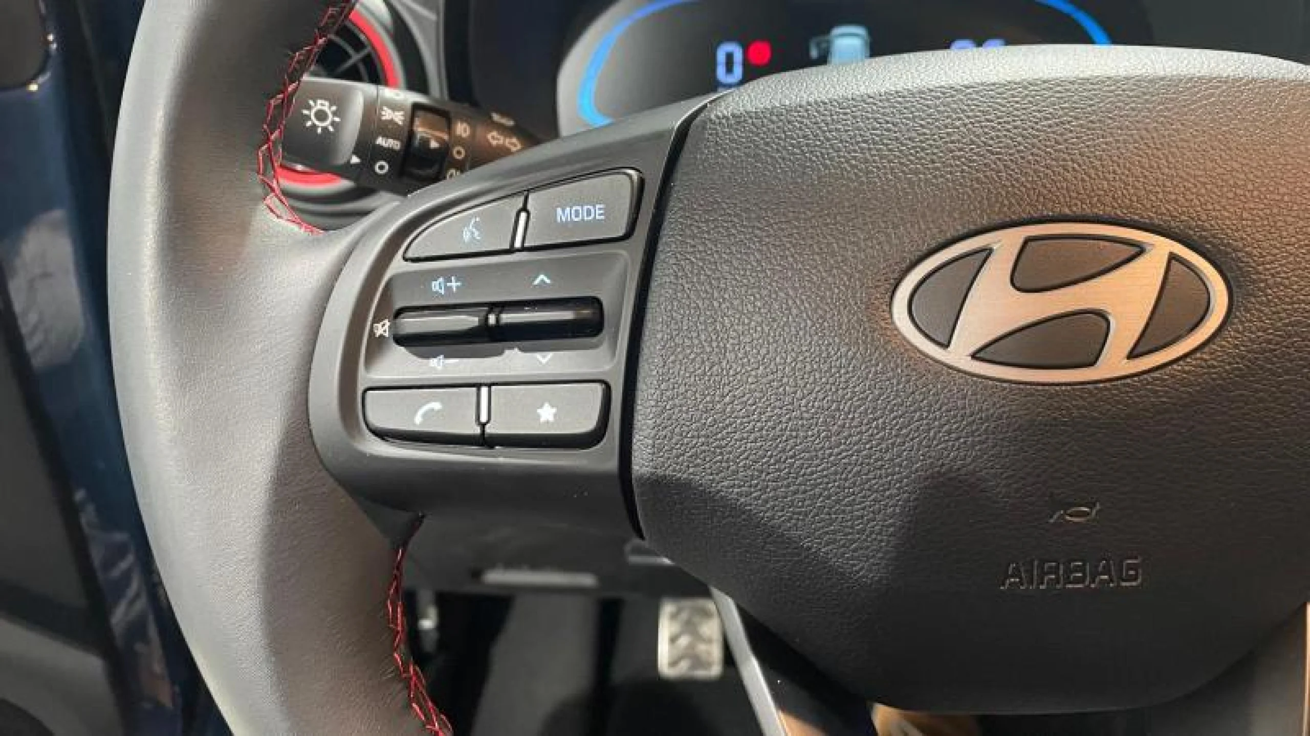 HYUNDAI I10 1.2 N LINE - Foto 22