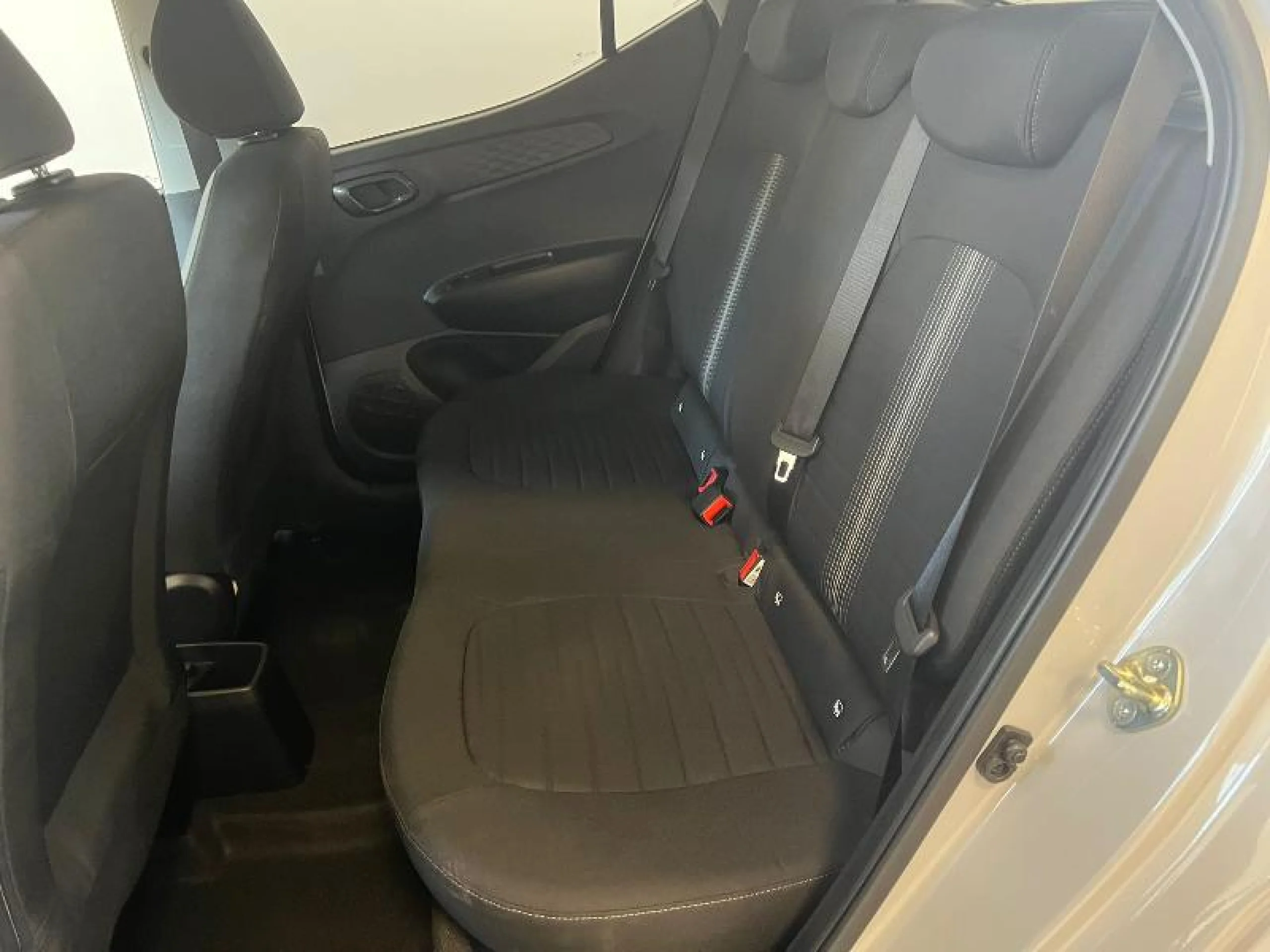 HYUNDAI I10 1.0 KLASS - Foto 11