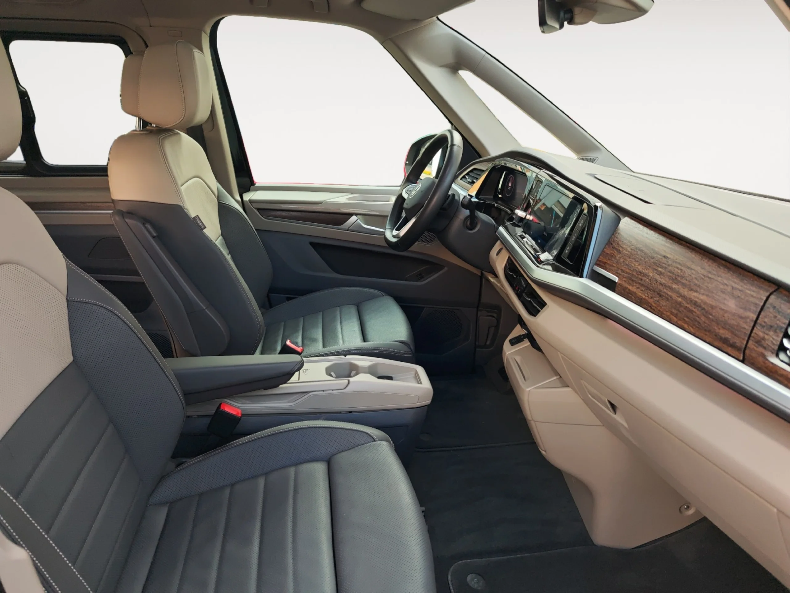 VW COMERCIALES Multivan MULTIVAN   STYLE    1.5 EHYBRID 130 KW (177 CV) / 85 KW (115CV) DSG 6 VEL. 4MOTION   CON VOLADIZO 19,7 KWH - Foto 5