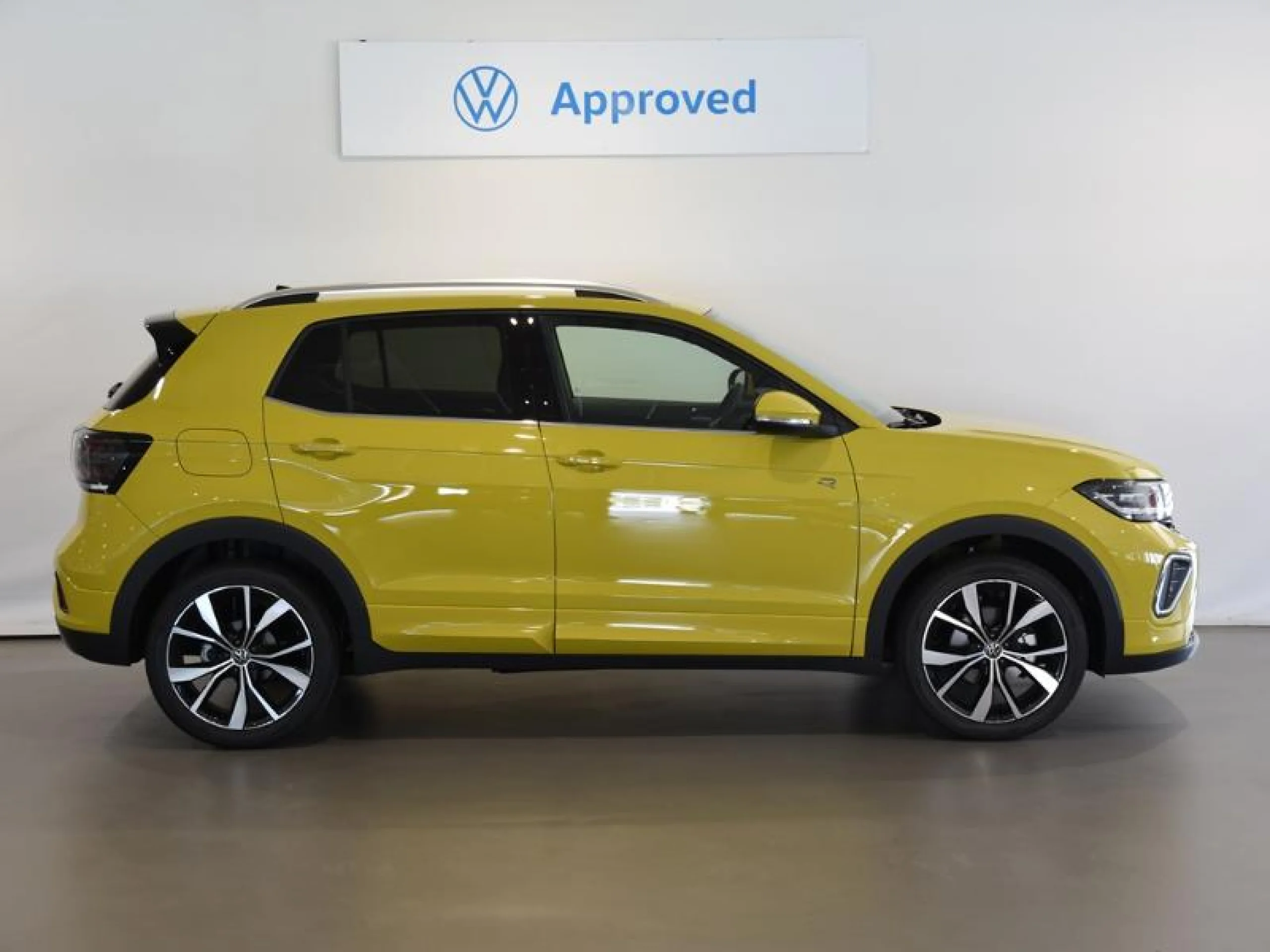 VOLKSWAGEN T CROSS T CROSS R LINE 1.5 TSI 110 KW (150 CV)  AUTOM TICO DSG 7 VEL. - Foto 3