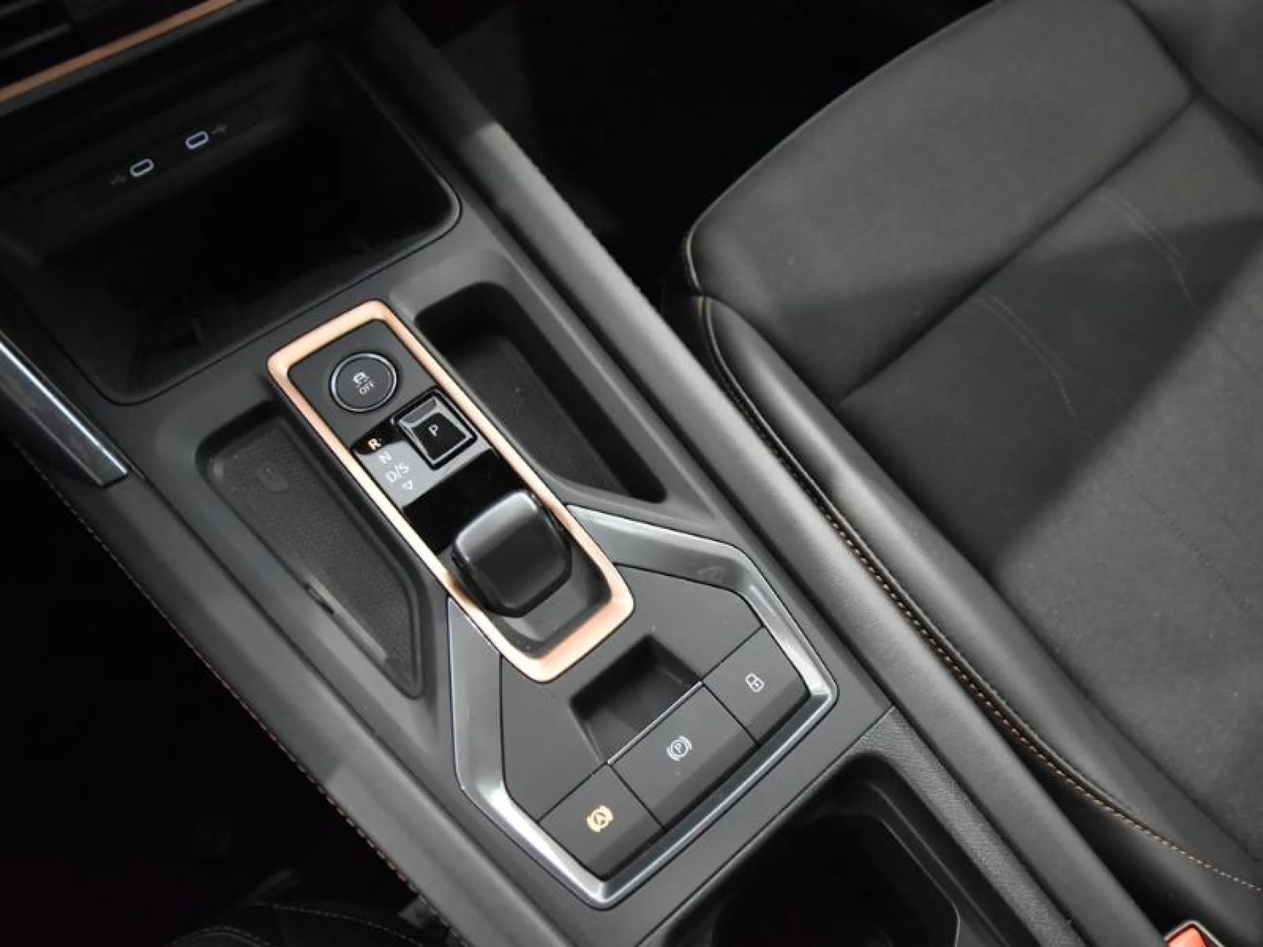 CUPRA FORMENTOR 1.5 TSI E HYBRID 150KW (204 CV) DSG - Foto 11