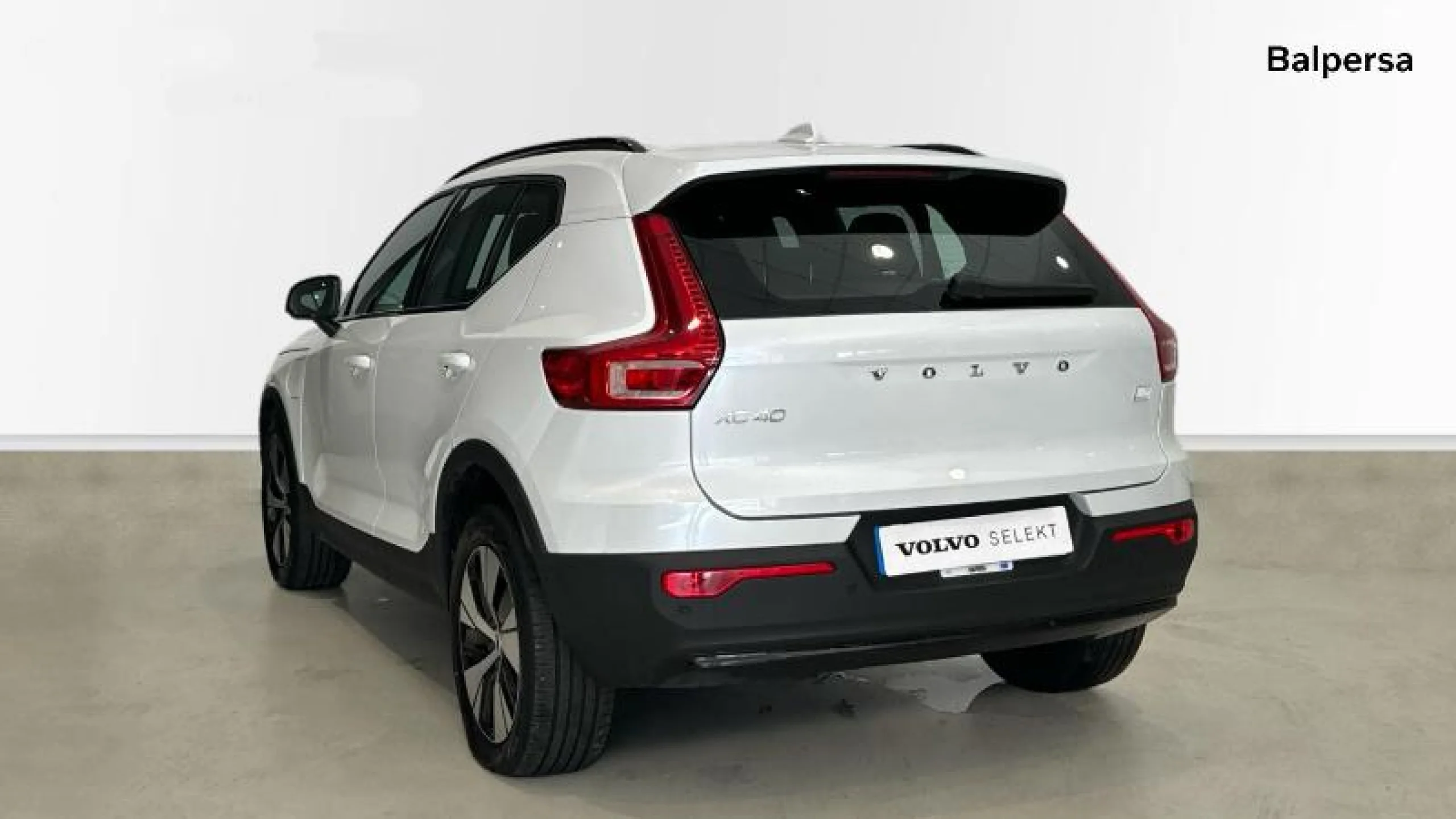 VOLVO XC40 1.5 T4 RECHARGE PHEV PLUS DARK AUTO - Foto 2