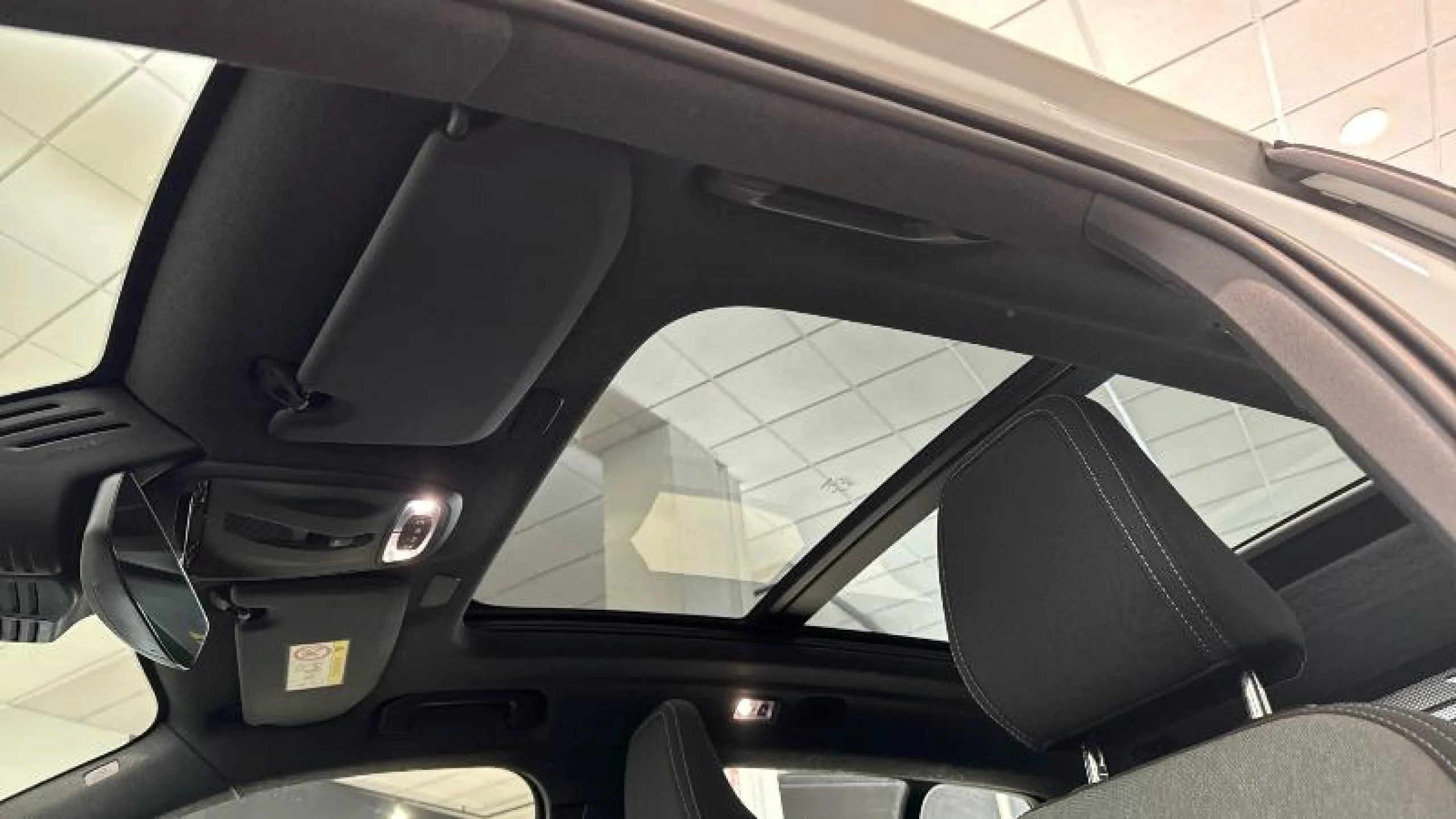 VOLVO XC40 1.5 T4 RECHARGE PHEV PLUS DARK AUTO - Foto 21