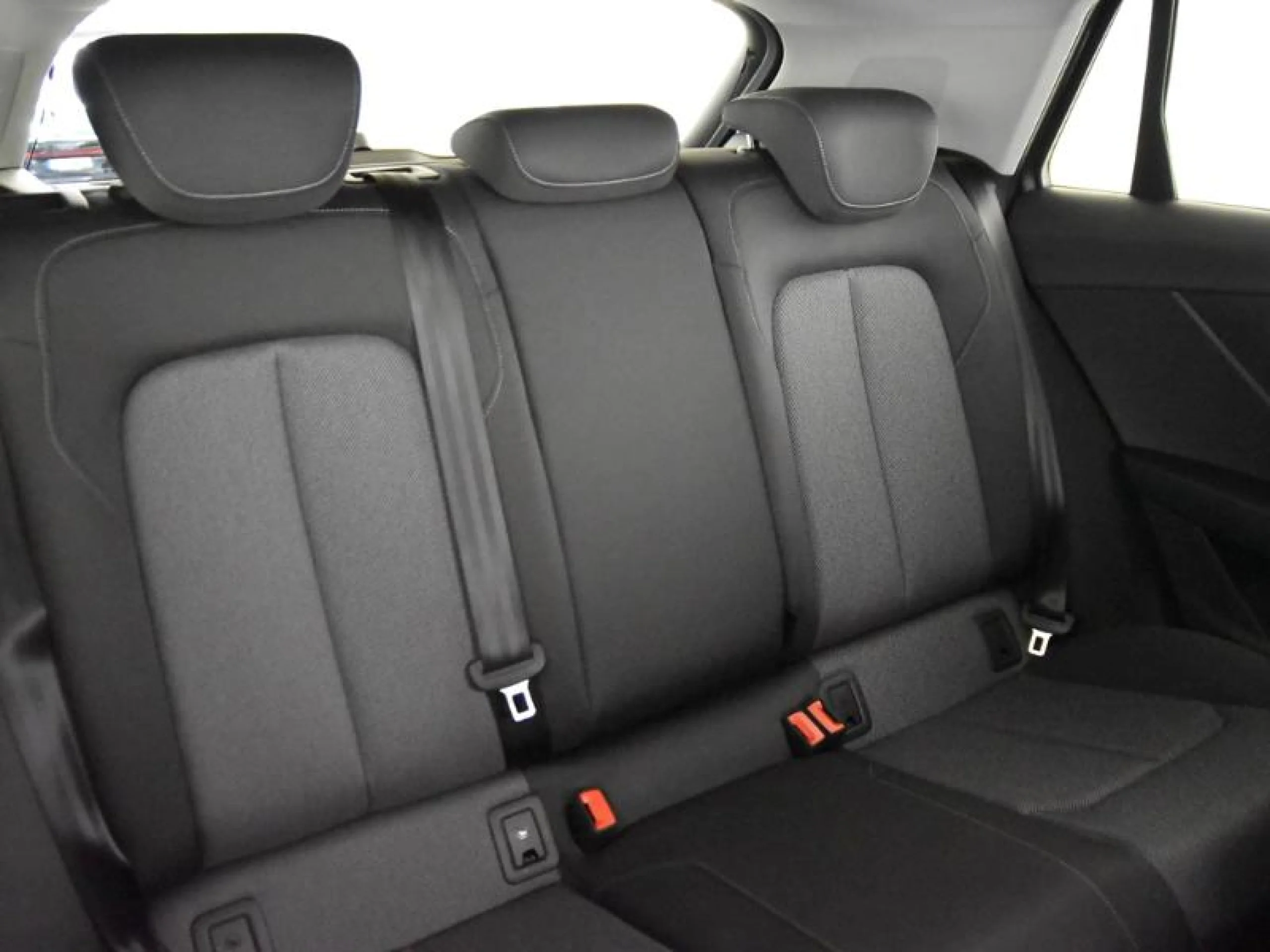 AUDI Q2 BLACK LINE 30 TDI 85KW (116CV) - Foto 6