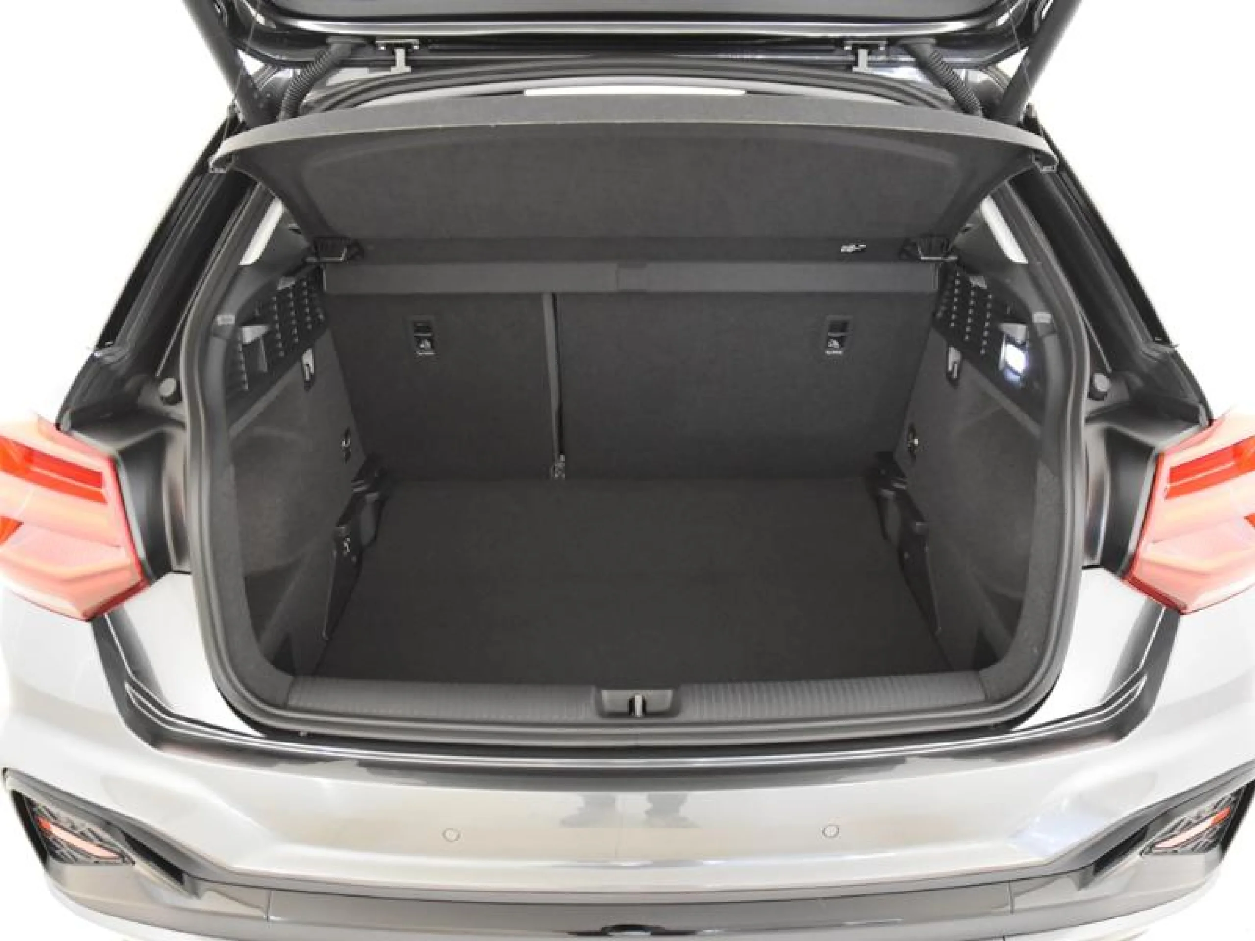 AUDI Q2 BLACK LINE 30 TDI 85KW (116CV) - Foto 7