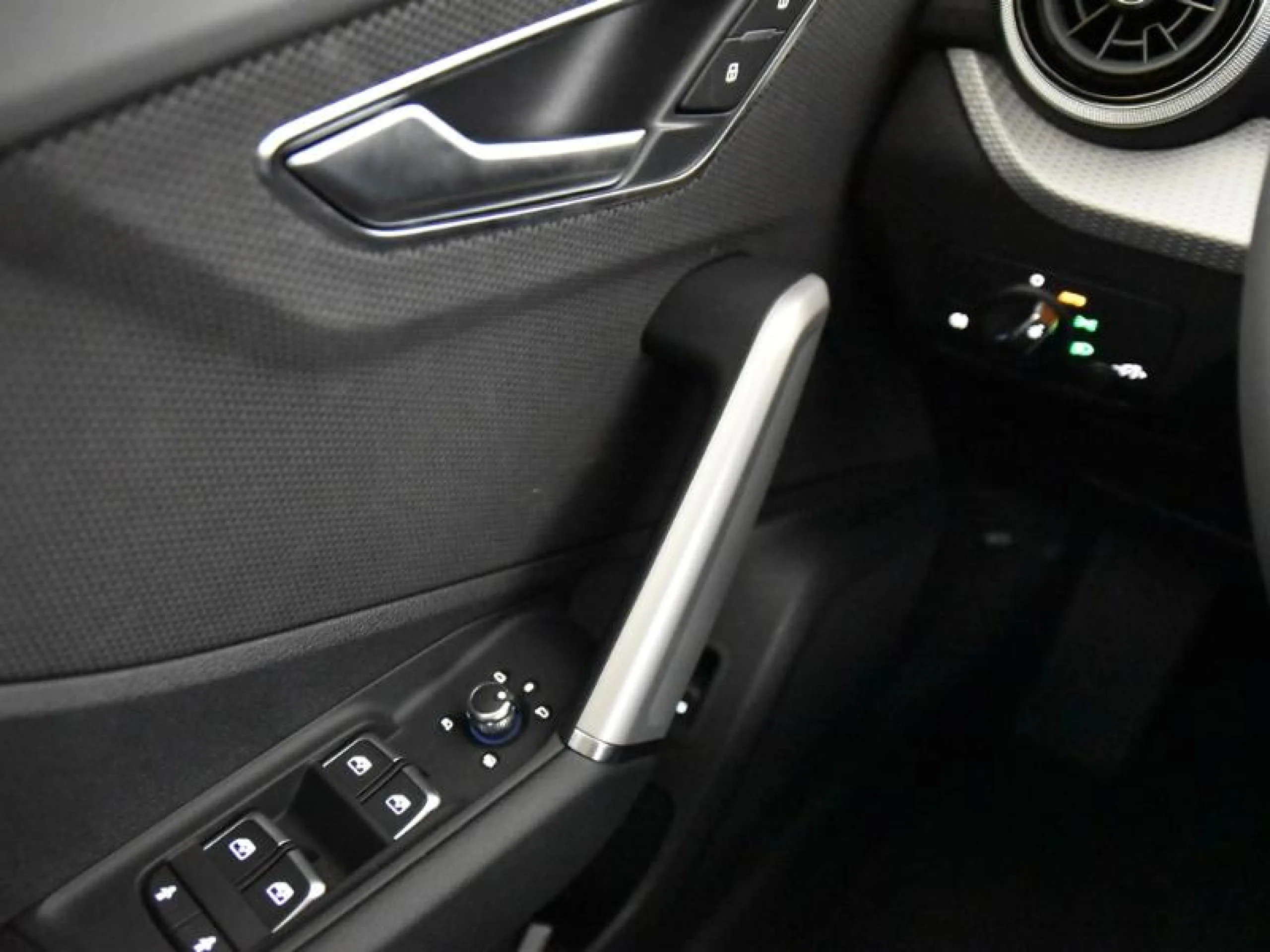 AUDI Q2 BLACK LINE 30 TDI 85KW (116CV) - Foto 16