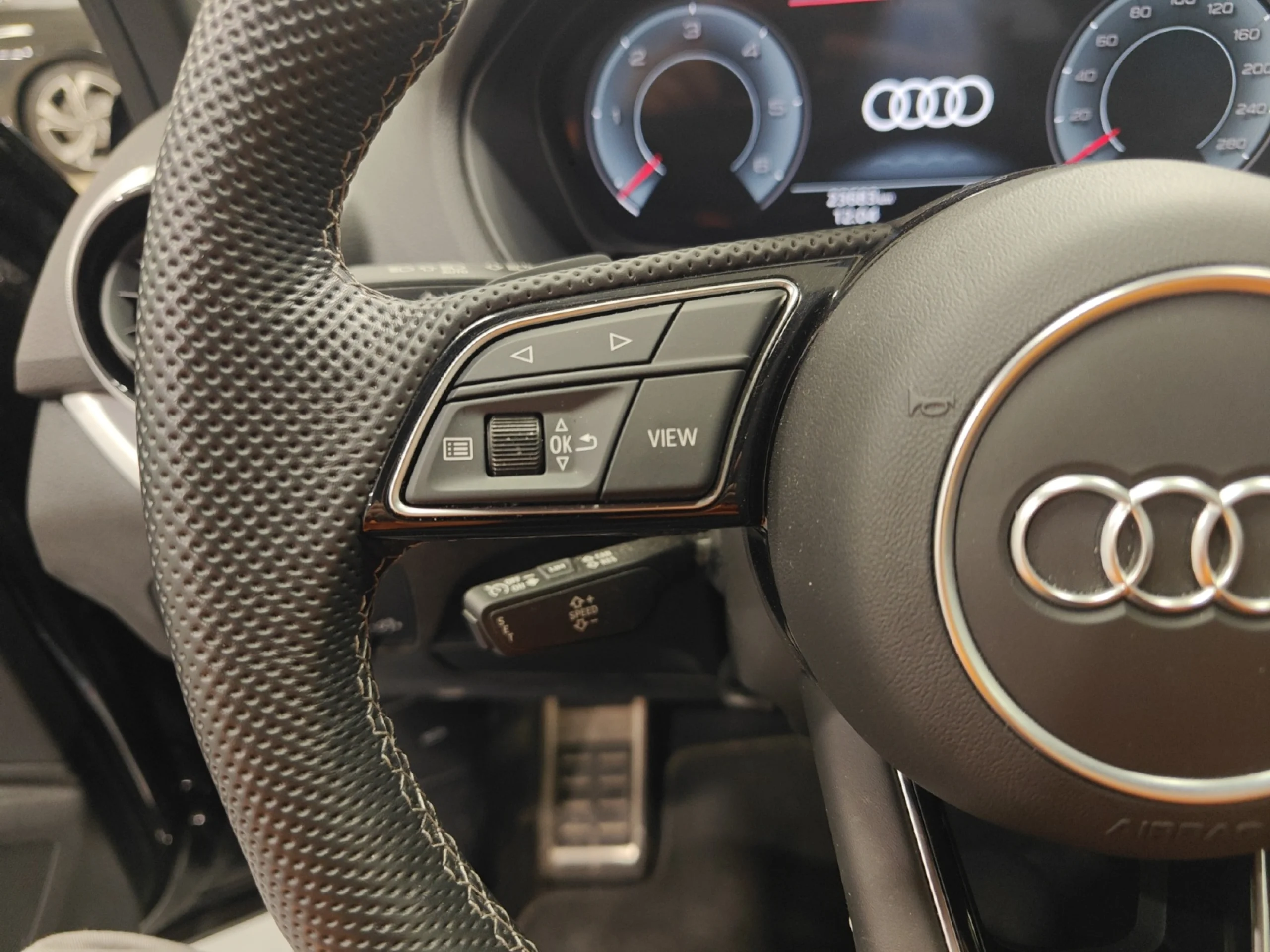 AUDI Q2 ADRENALIN BLACK ED 35 TDI 110KW S TRONIC - Foto 11