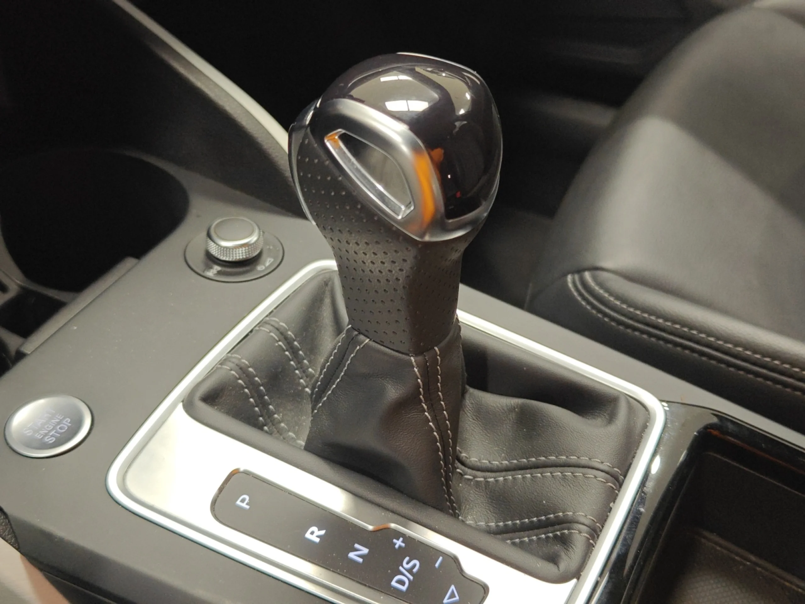 AUDI Q2 ADRENALIN BLACK ED 35 TDI 110KW S TRONIC - Foto 17