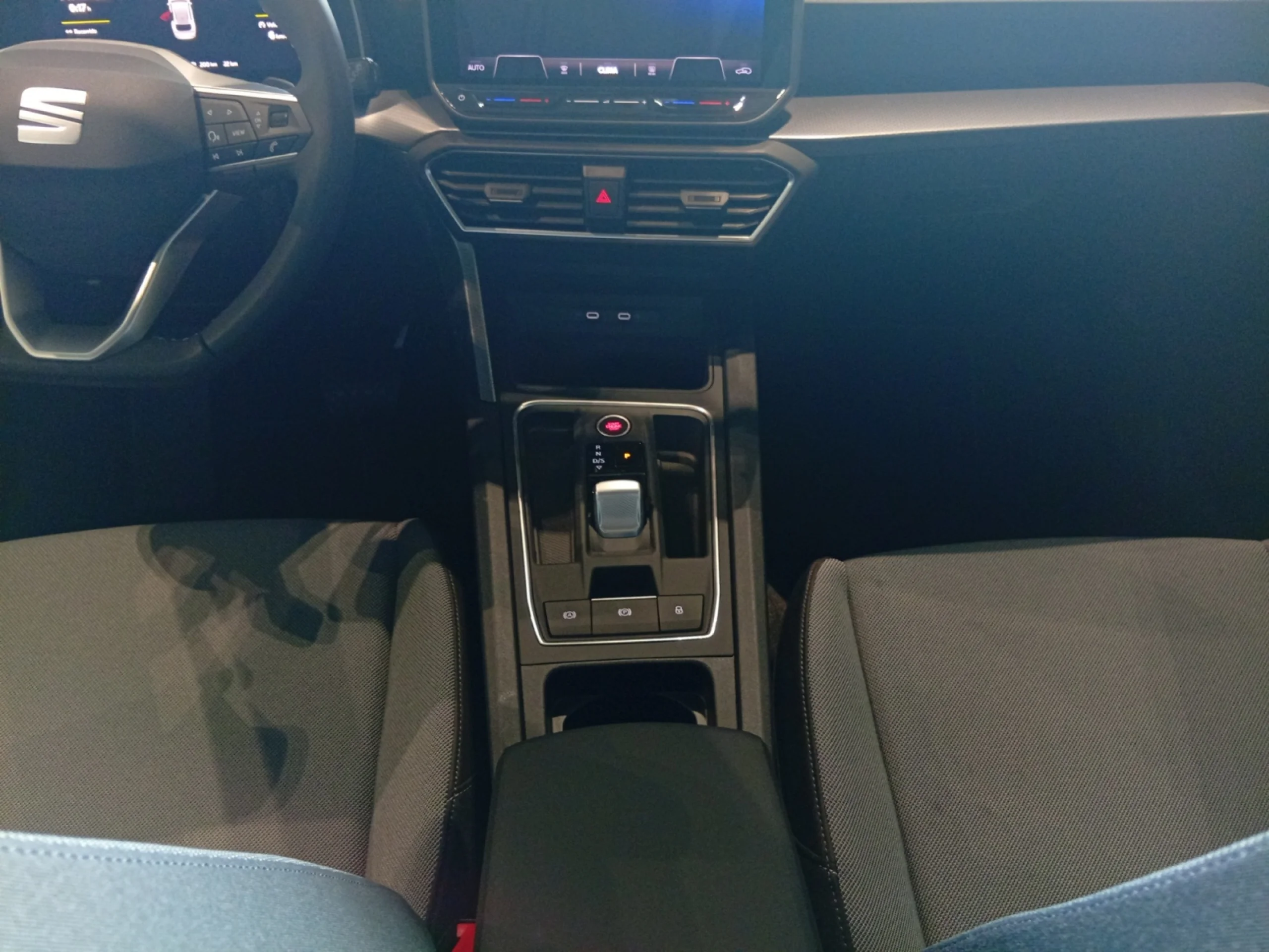 SEAT LEON 1.5 ETSI 110KW DSG S&S STYLE SPEC ED - Foto 18