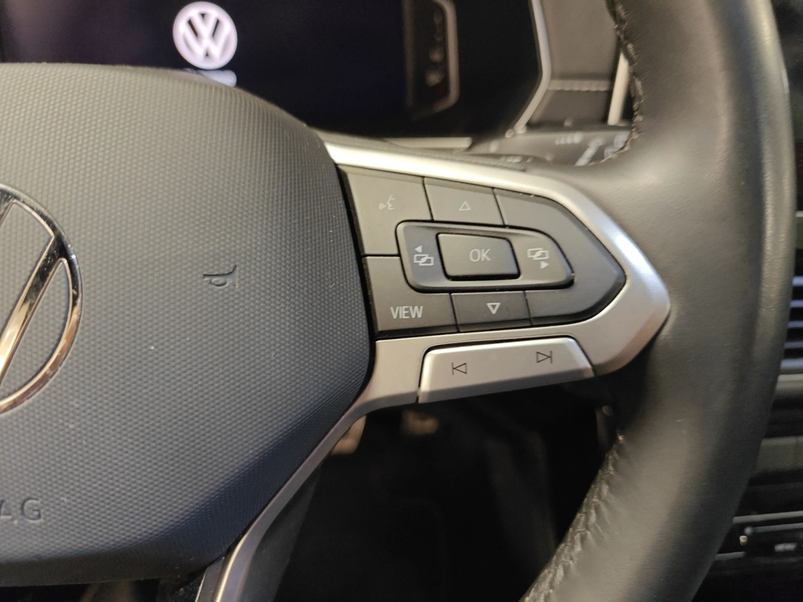VOLKSWAGEN T CROSS R LINE 1.0 TSI 85KW (115CV) DSG - Foto 10