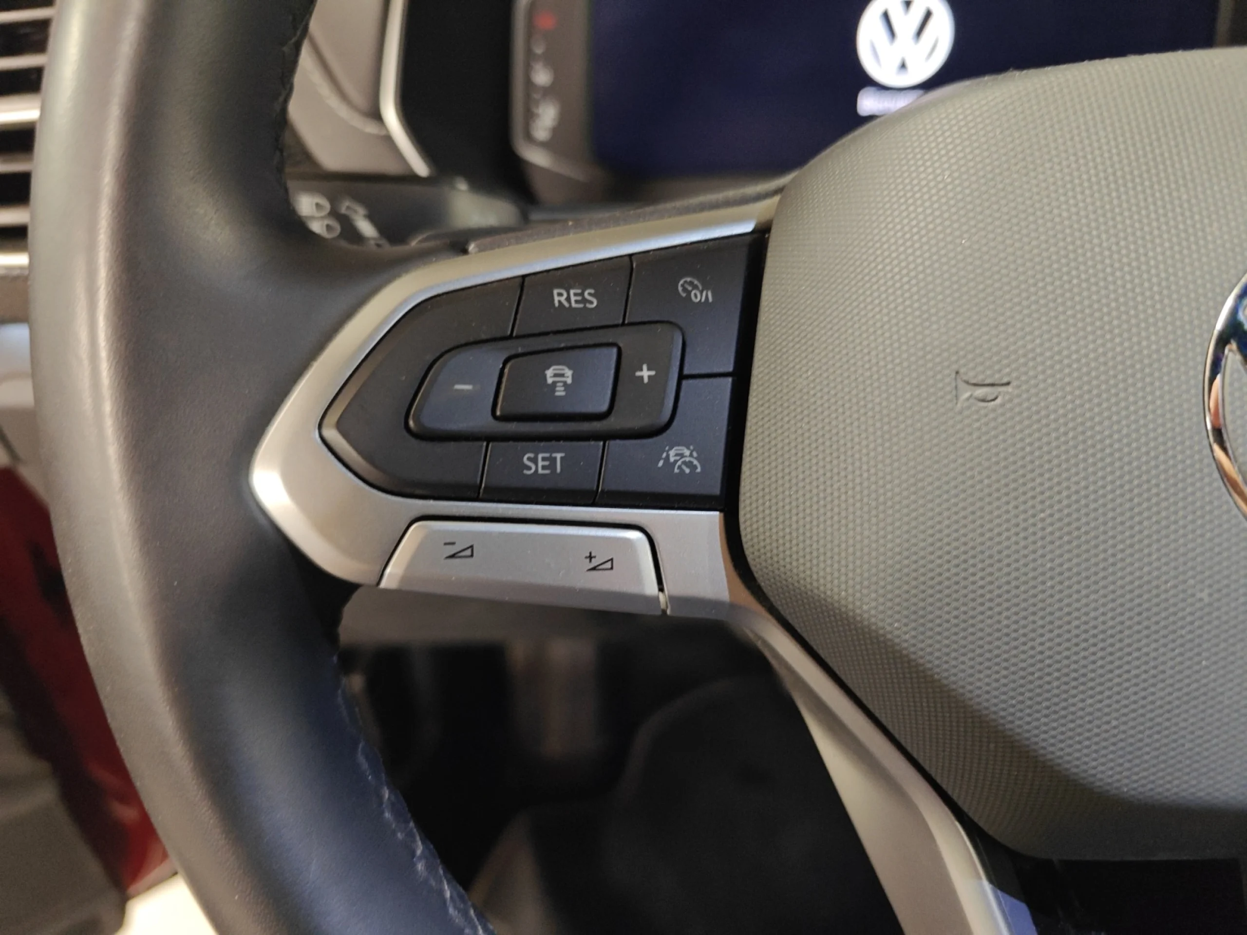 VOLKSWAGEN T CROSS R LINE 1.0 TSI 85KW (115CV) DSG - Foto 11