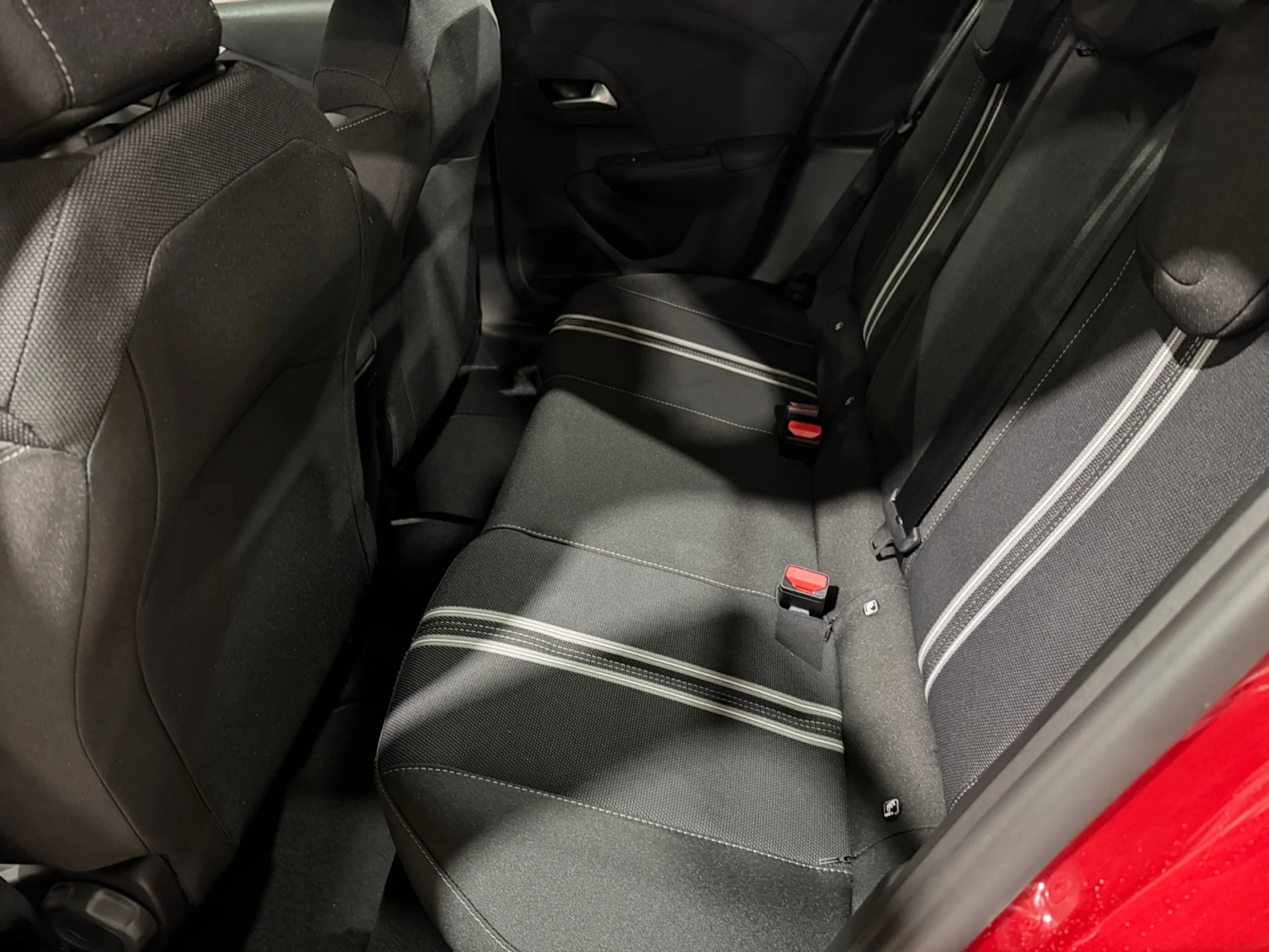 OPEL CORSA 1.2T XHLHYBRID 81KW GS EDCT - Foto 24