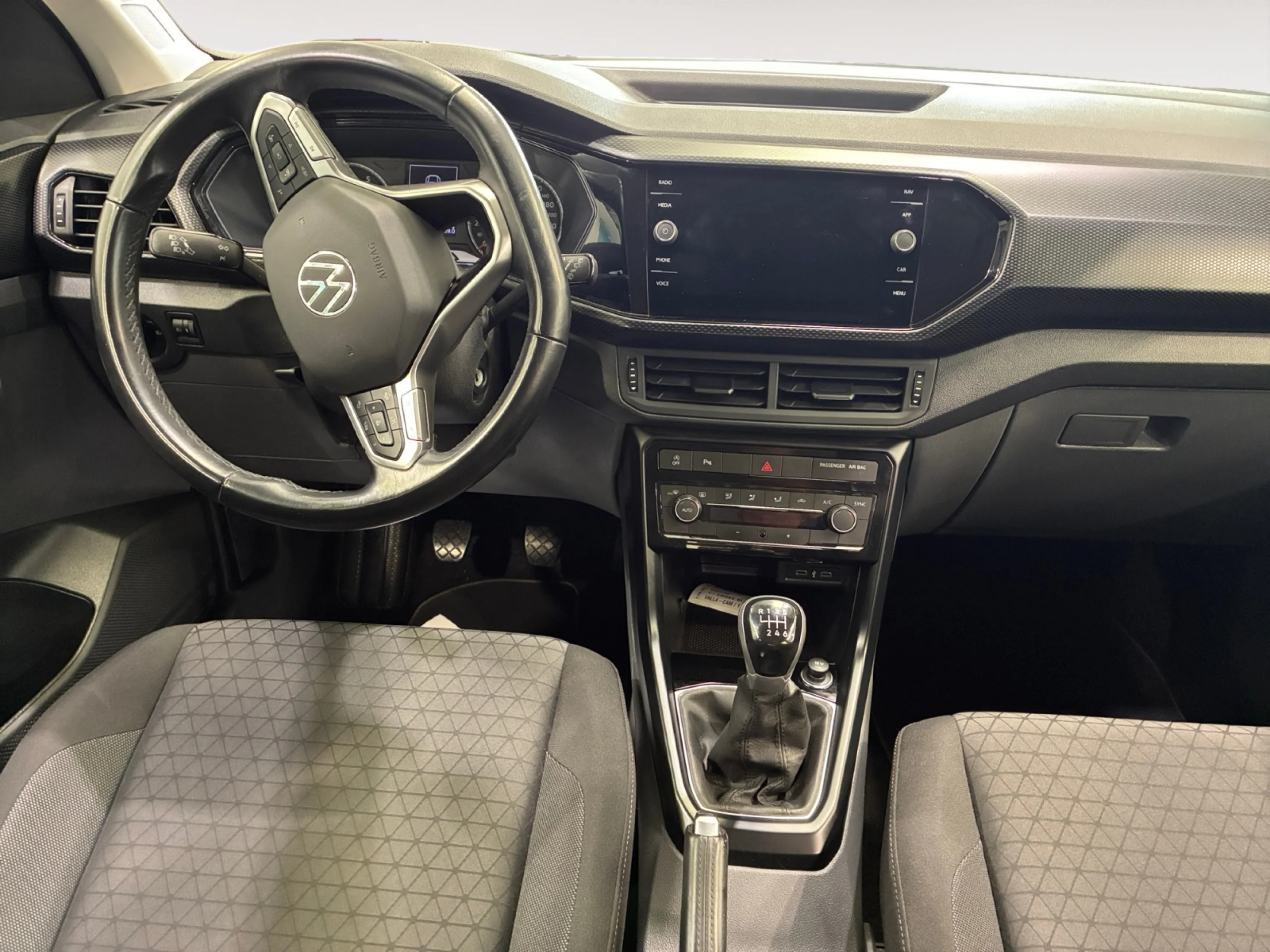 VOLKSWAGEN T CROSS ADVANCE 1.0 TSI 81KW (110CV) - Foto 4