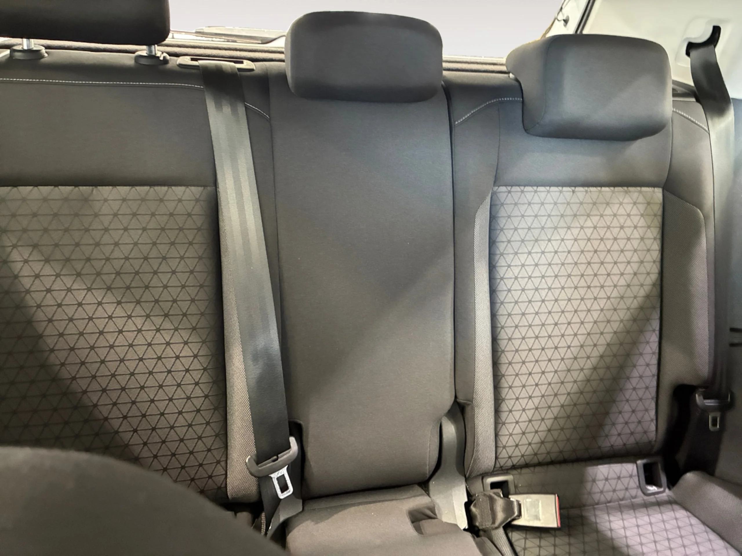 VOLKSWAGEN T CROSS ADVANCE 1.0 TSI 81KW (110CV) - Foto 6