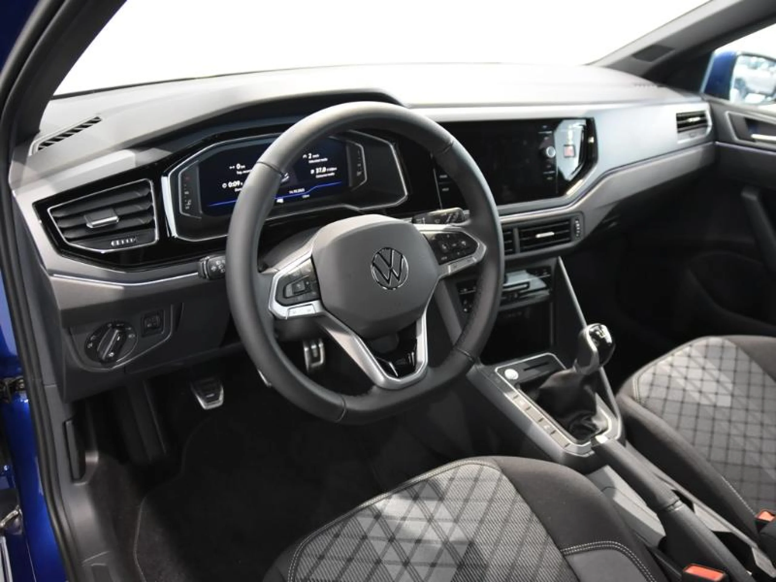 VOLKSWAGEN POLO POLO R LINE 1.0 TSI 70 KW (95 CV)  5 VEL. - Foto 9