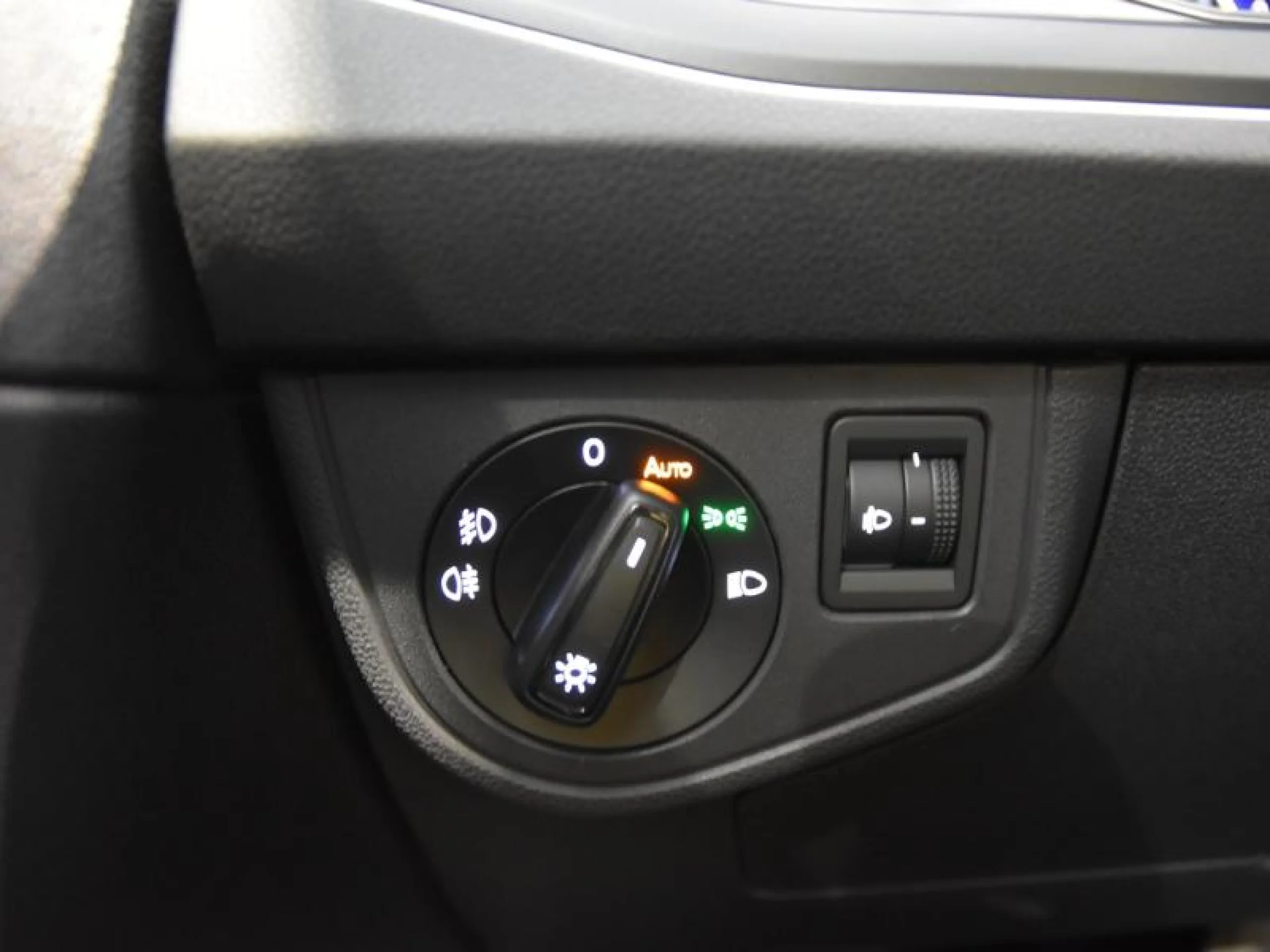 VOLKSWAGEN POLO POLO R LINE 1.0 TSI 70 KW (95 CV)  5 VEL. - Foto 19