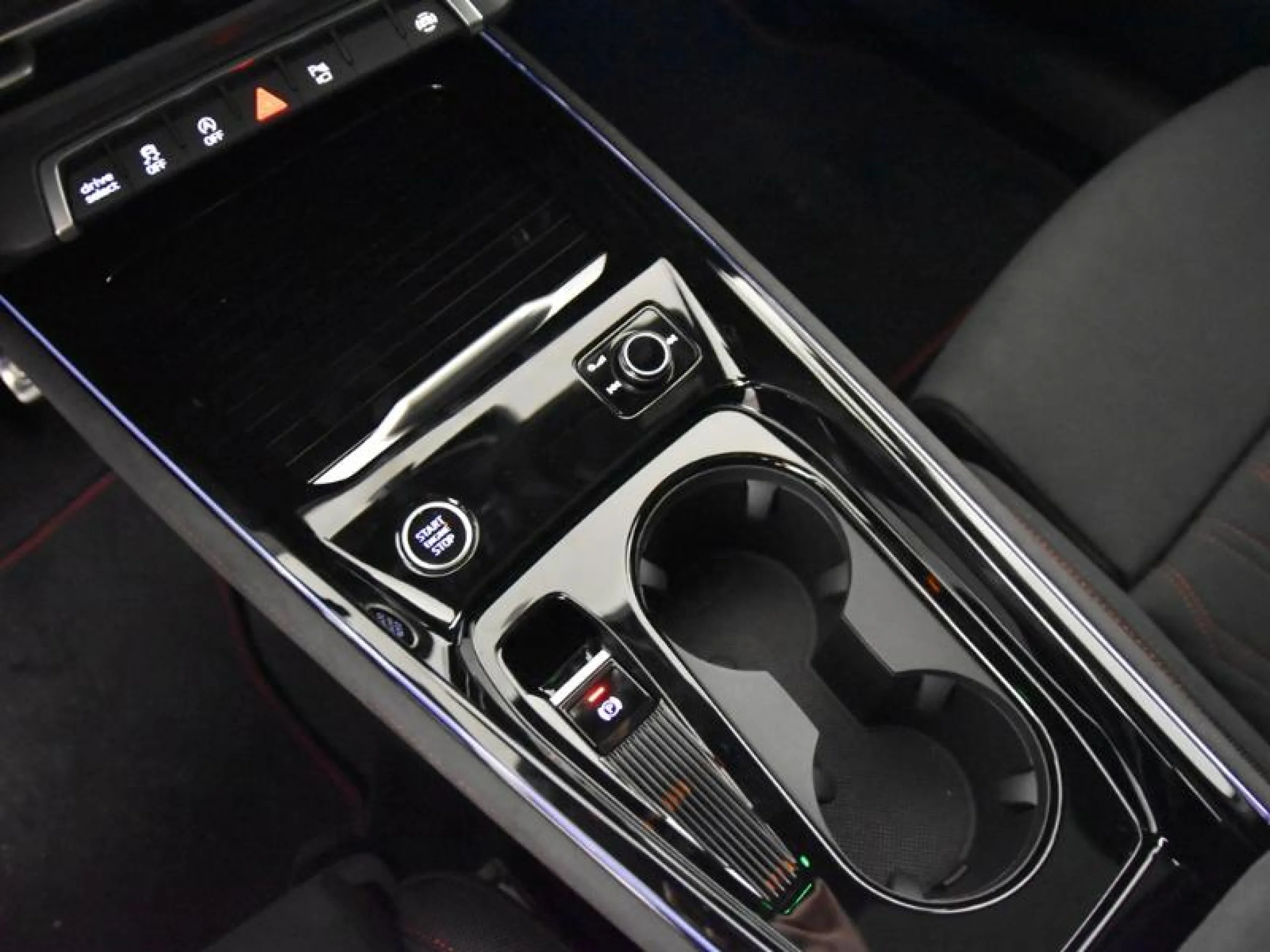 AUDI Q3 BLACK LINE TDI 110 KW S TRONIC - Foto 12