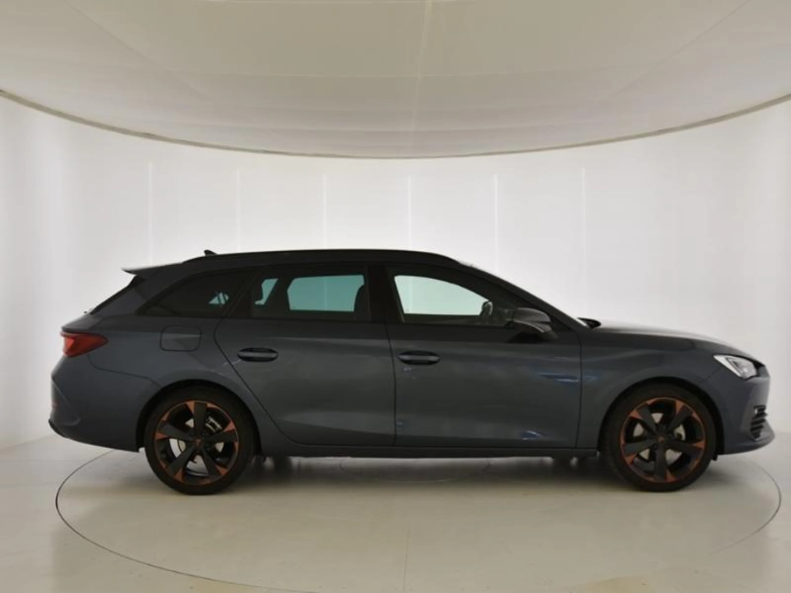 CUPRA LEON SP 1.5 ETSI 110KW (150CV) DSG - Foto 3
