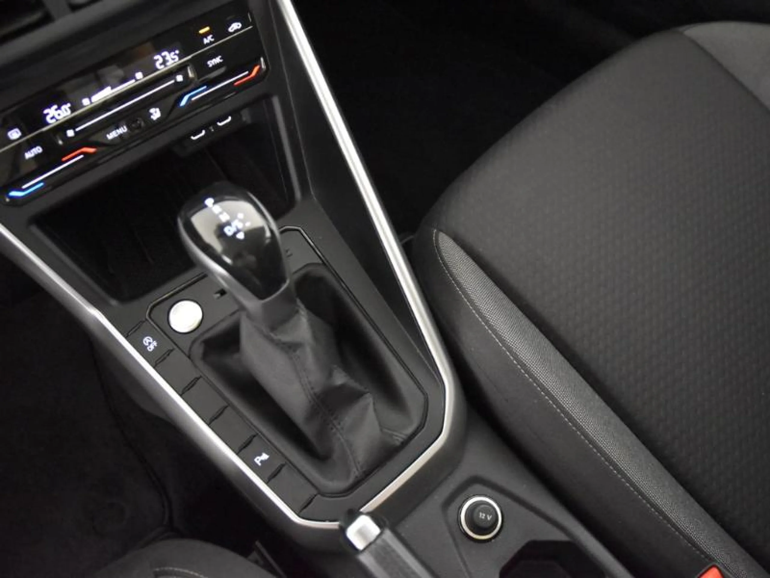 VOLKSWAGEN TAIGO TAIGO 1.0 TSI 85KW (115CV) DSG - Foto 10