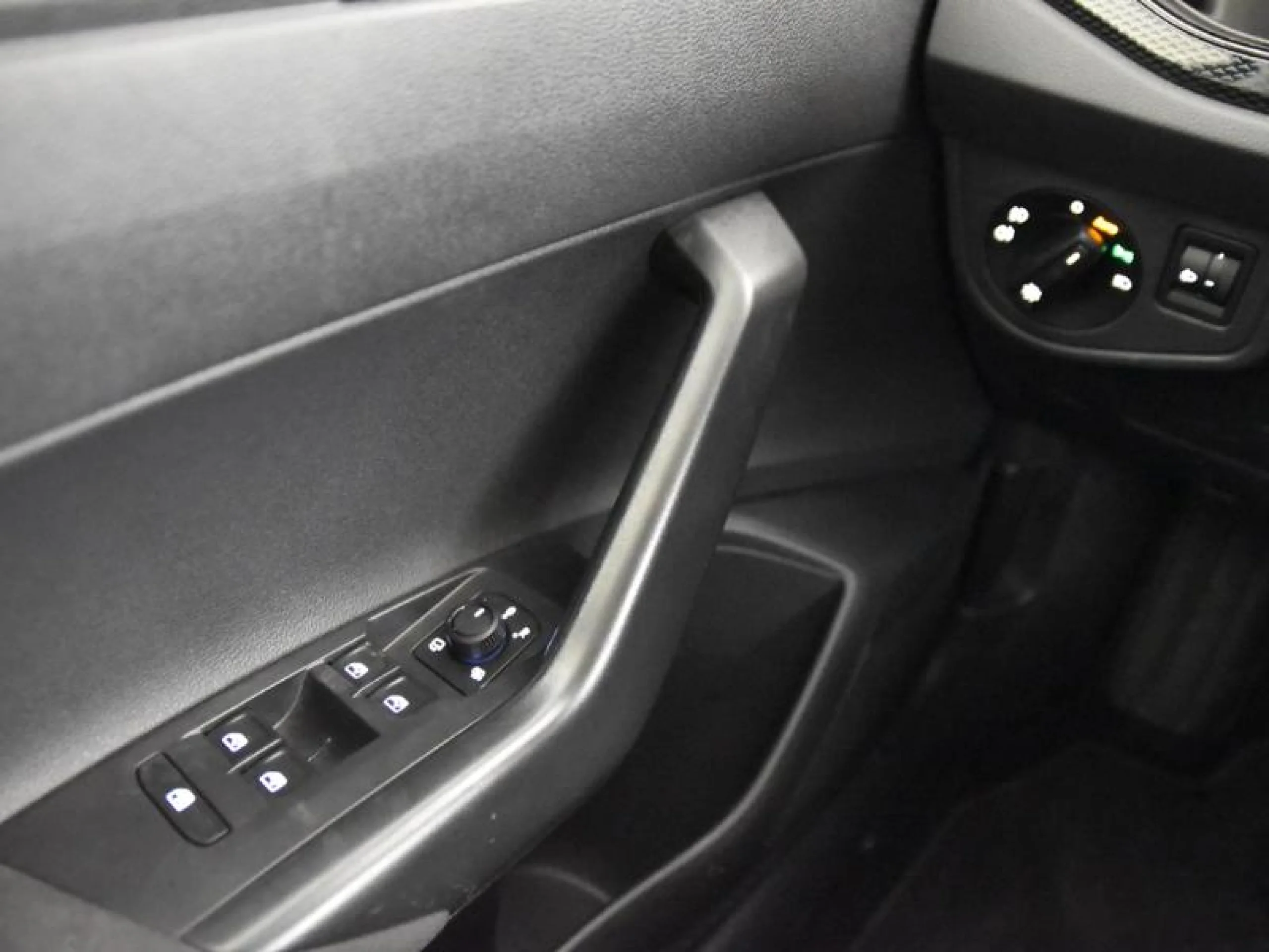 VOLKSWAGEN TAIGO TAIGO 1.0 TSI 85KW (115CV) DSG - Foto 15