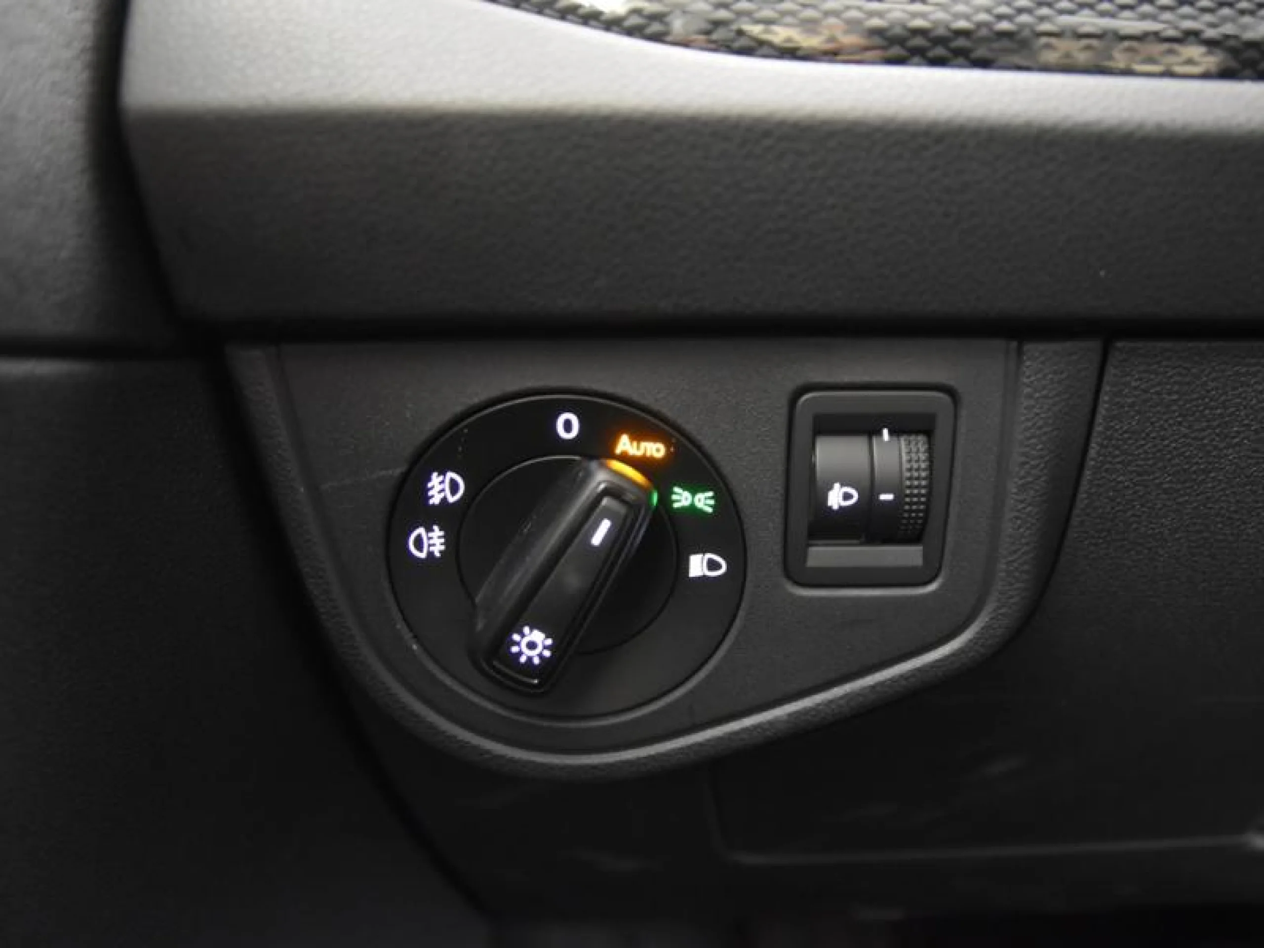 VOLKSWAGEN TAIGO TAIGO 1.0 TSI 85KW (115CV) DSG - Foto 16