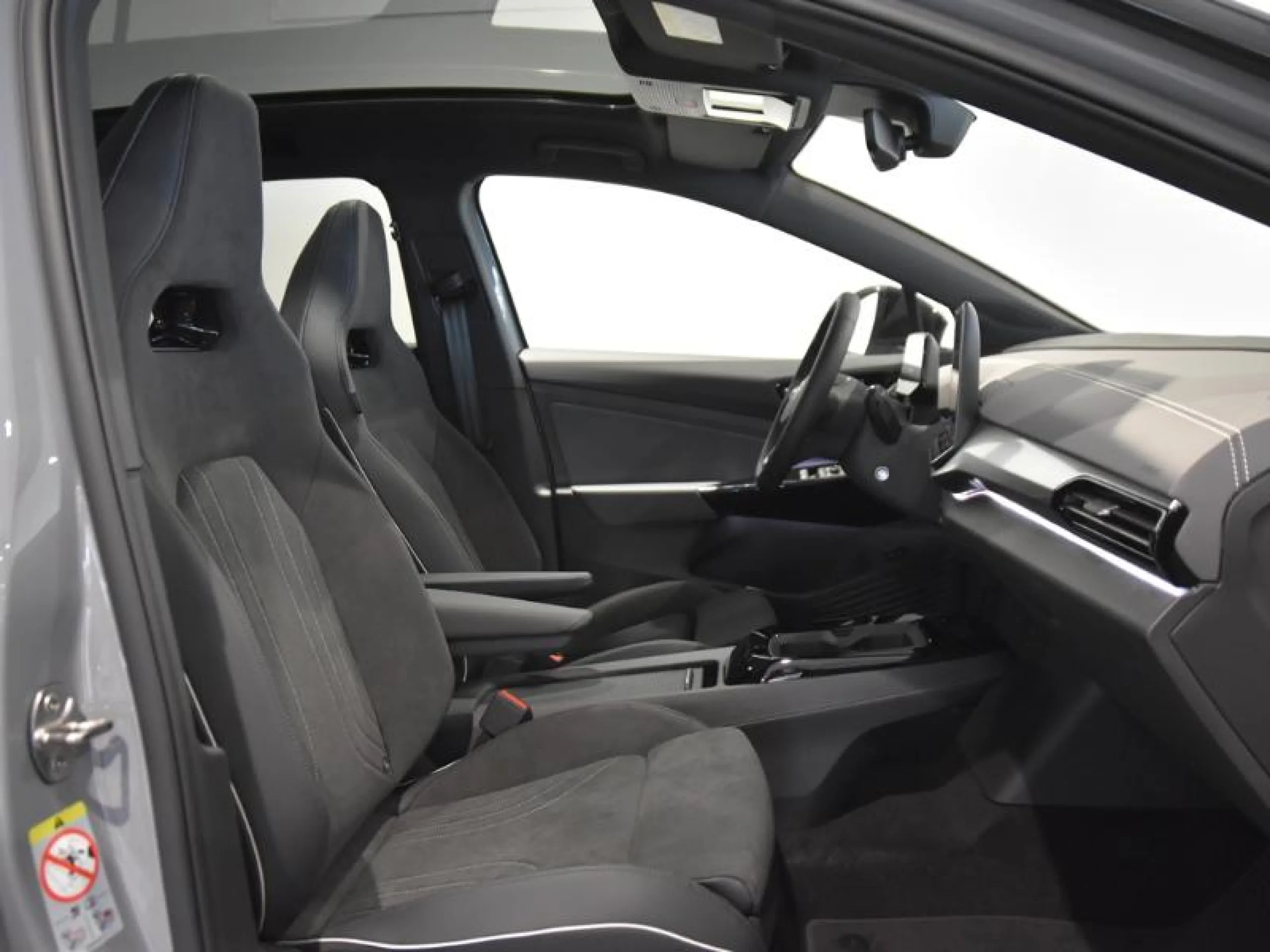 VOLKSWAGEN ID.4 ID.4 PRO BLACK PRO BLACK 210 KW (286 CV) 77 KWH AUTOMÁTICO 1 VEL. - Foto 6