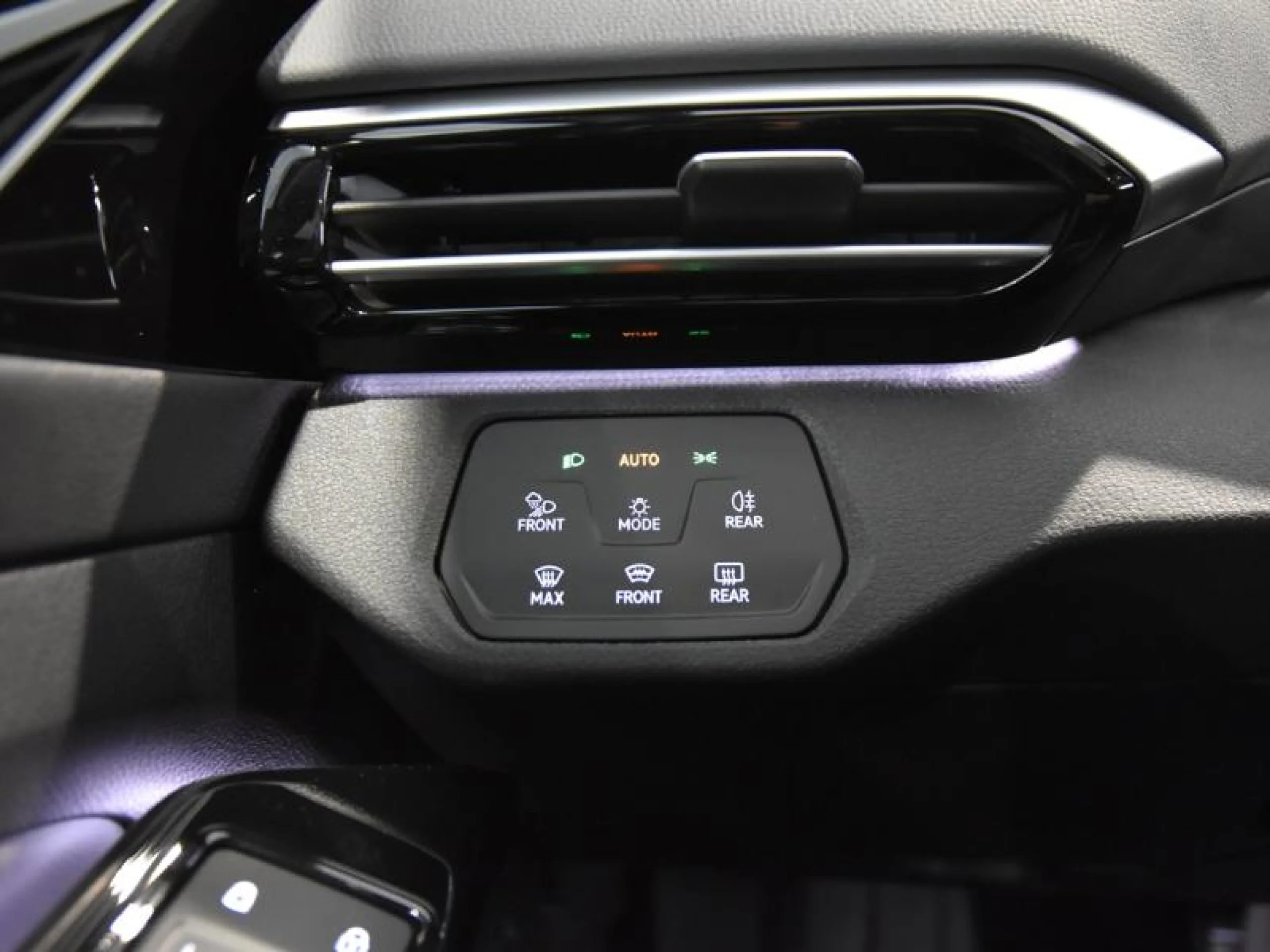 VOLKSWAGEN ID.4 ID.4 PRO BLACK PRO BLACK 210 KW (286 CV) 77 KWH AUTOMÁTICO 1 VEL. - Foto 21