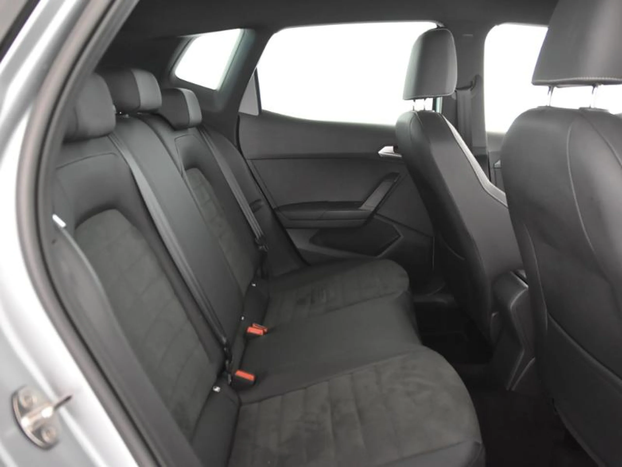 SEAT ARONA 1.5 TSI 110KW DSG SPECIAL EDITION - Foto 6