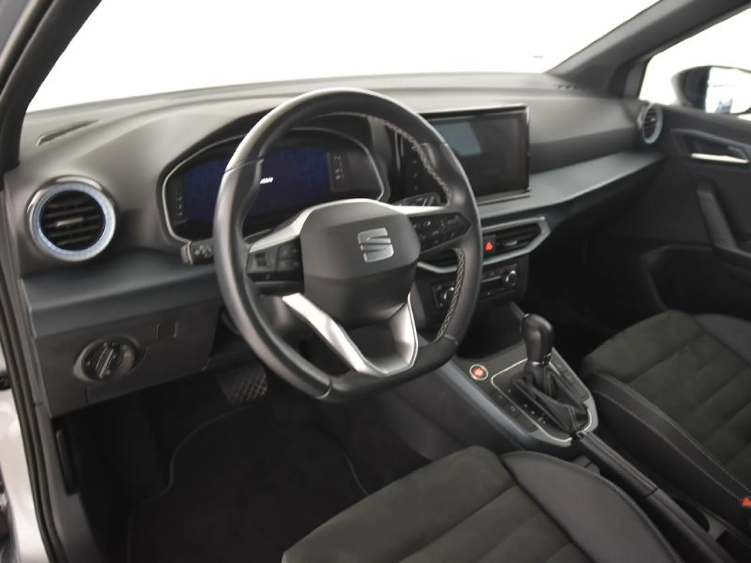 SEAT ARONA 1.5 TSI 110KW DSG SPECIAL EDITION - Foto 9