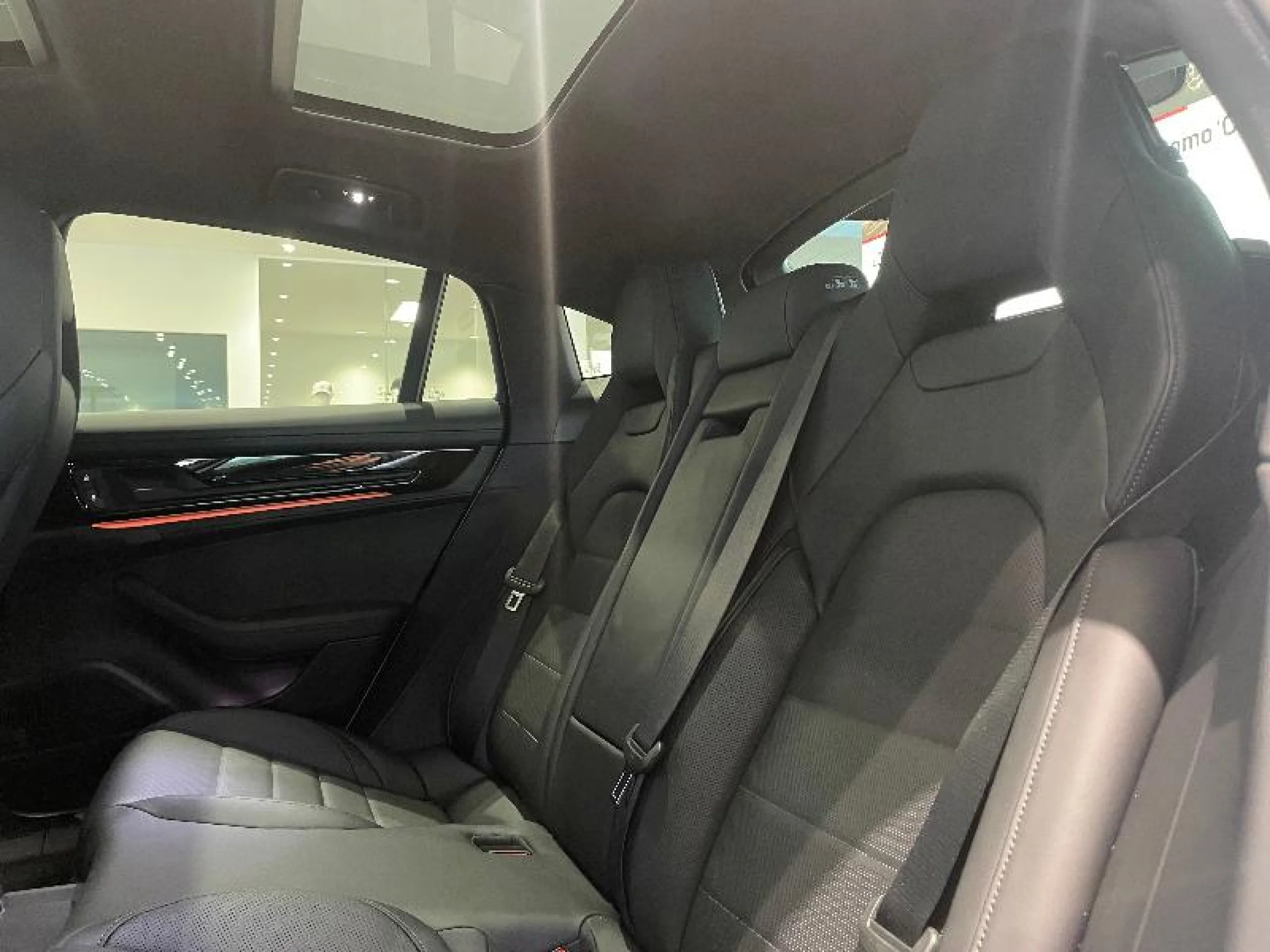 PORSCHE PANAMERA 4 - Foto 16